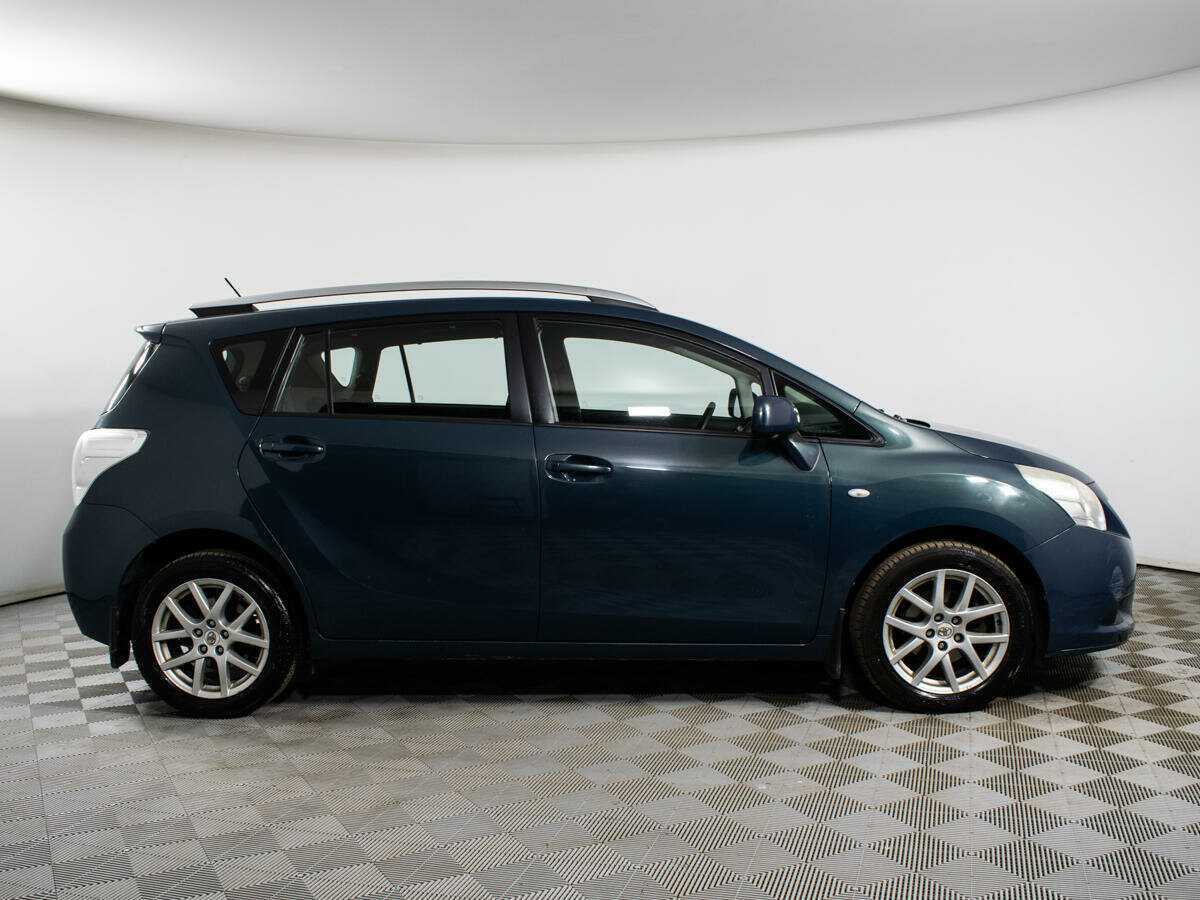 Toyota Verso 2010 года с пробегом. Фото: #4