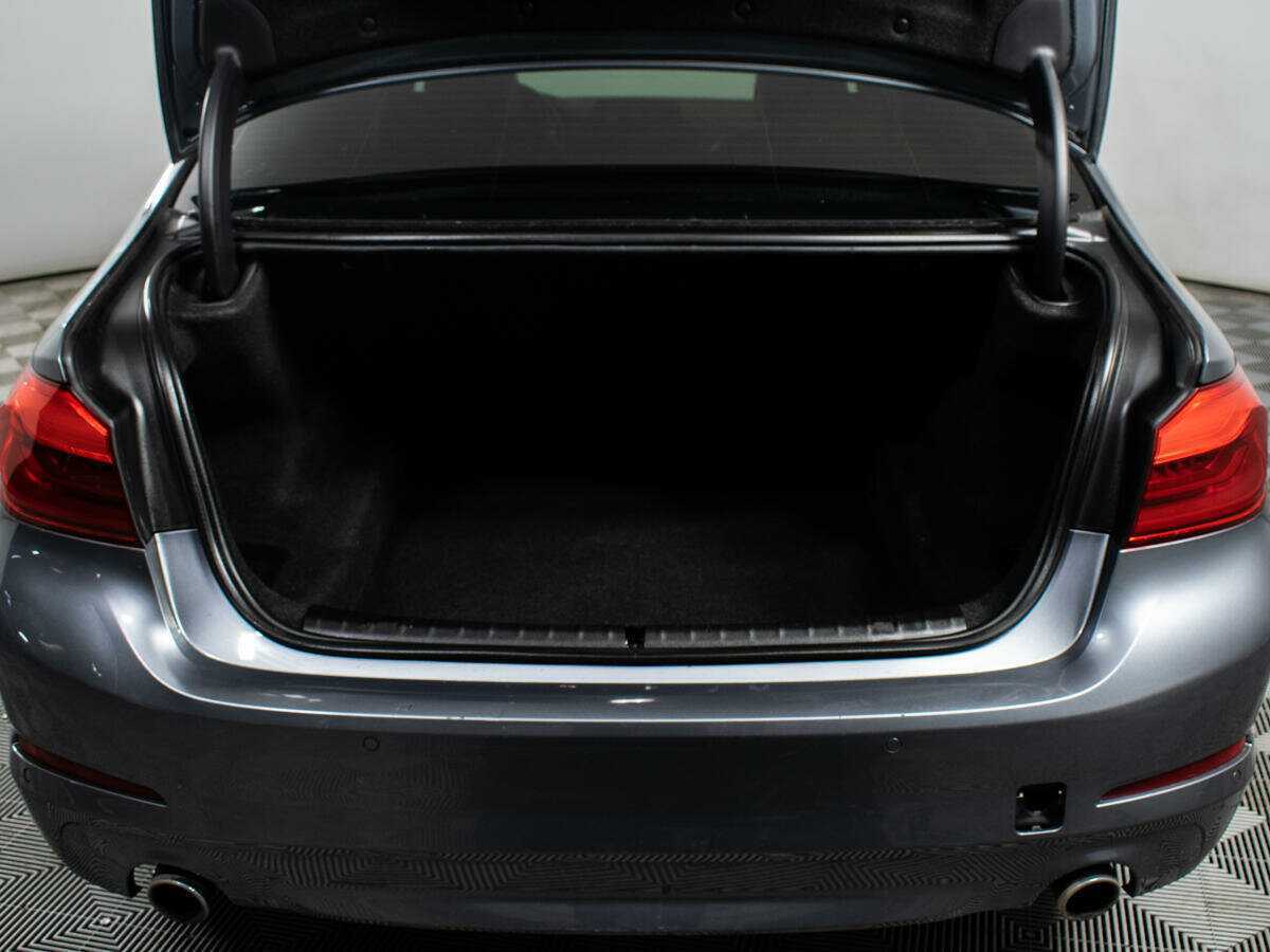 BMW 5 серии 2018 года с пробегом. Фото: #11