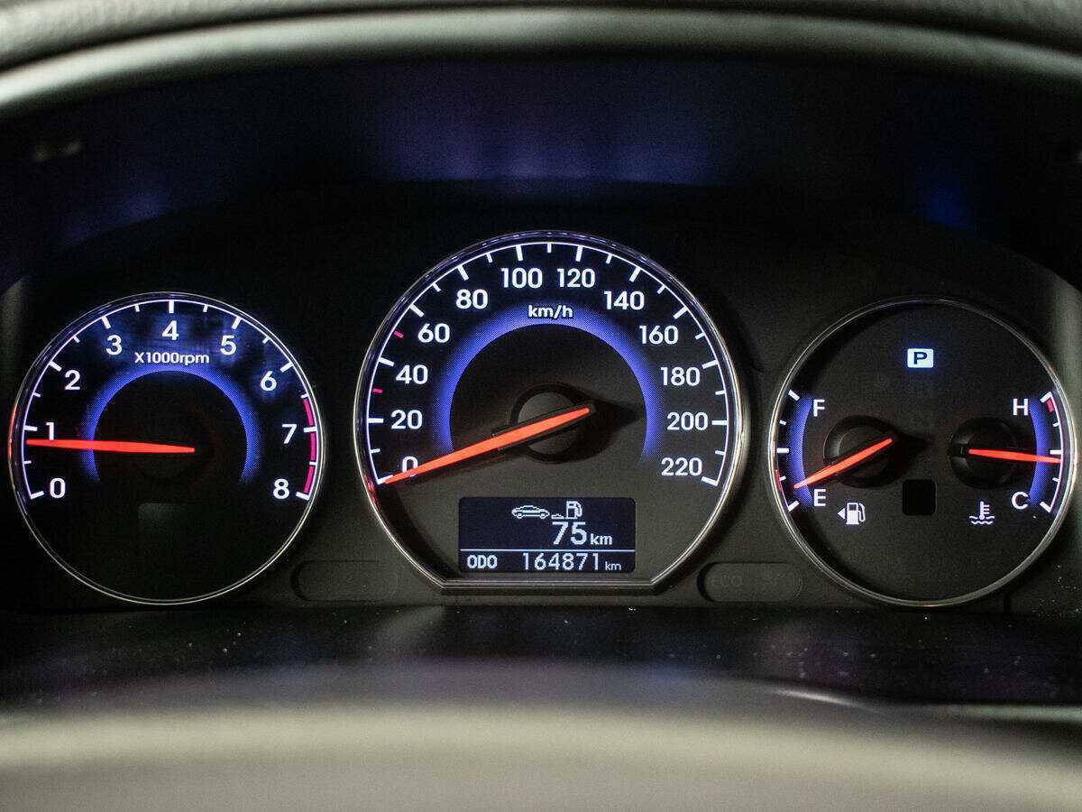 Hyundai Santa Fe 2011 года с пробегом. Фото: #11