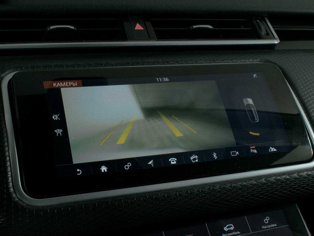 Land Rover Range Rover Velar 2017 года с пробегом. Фото: #18