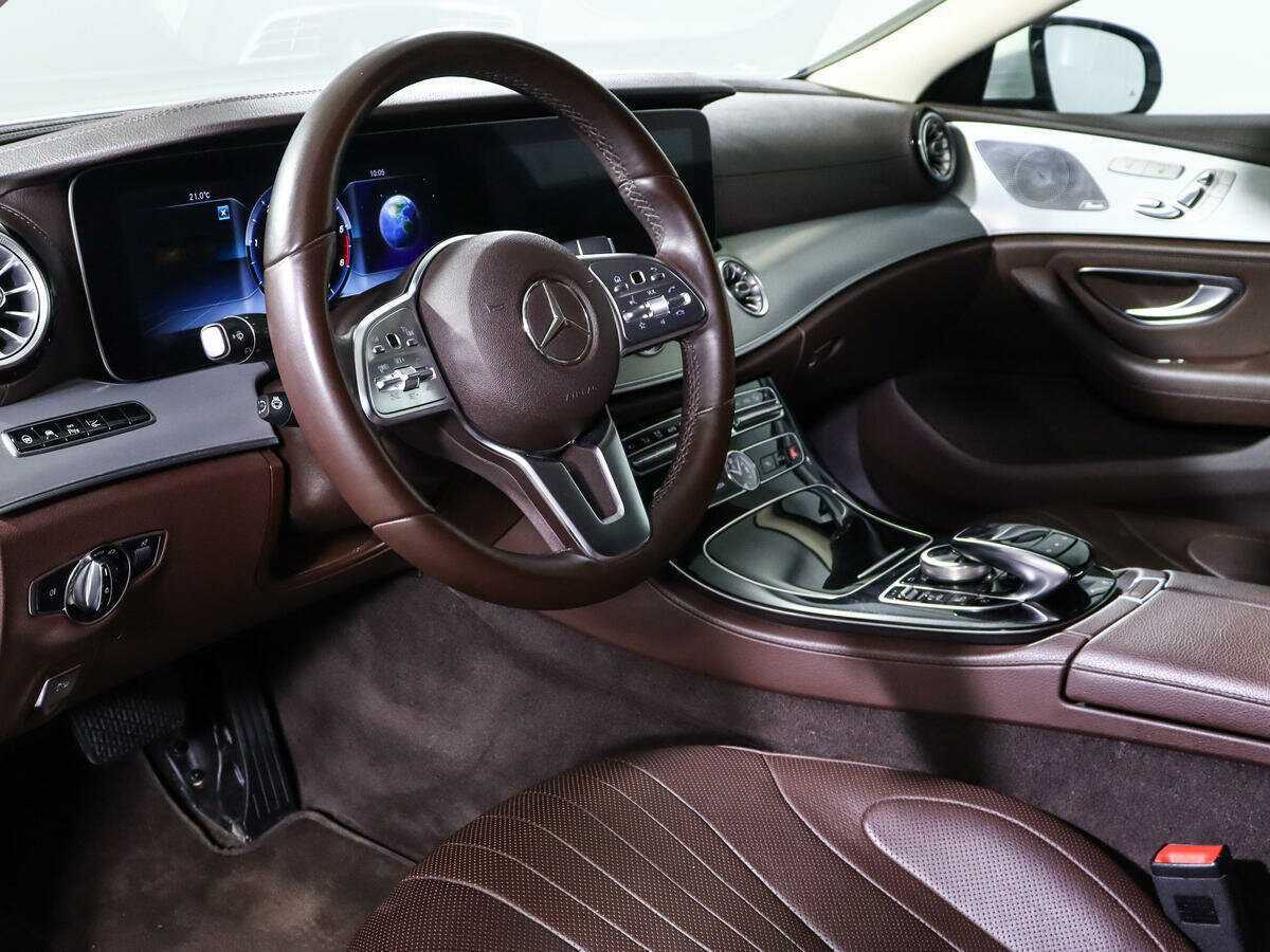 Mercedes-Benz CLS 2018 года с пробегом. Фото: #11