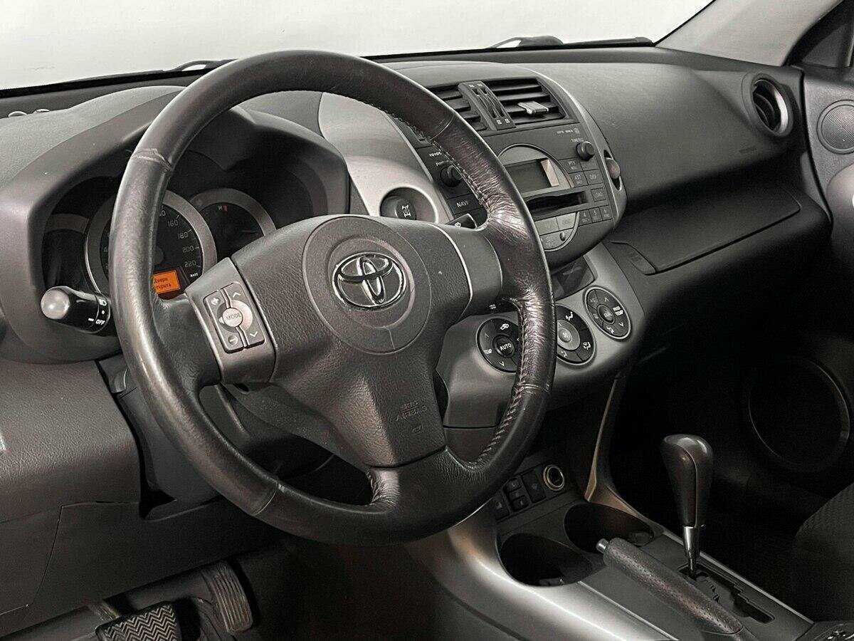 Toyota RAV4 2006 года с пробегом. Фото: #10