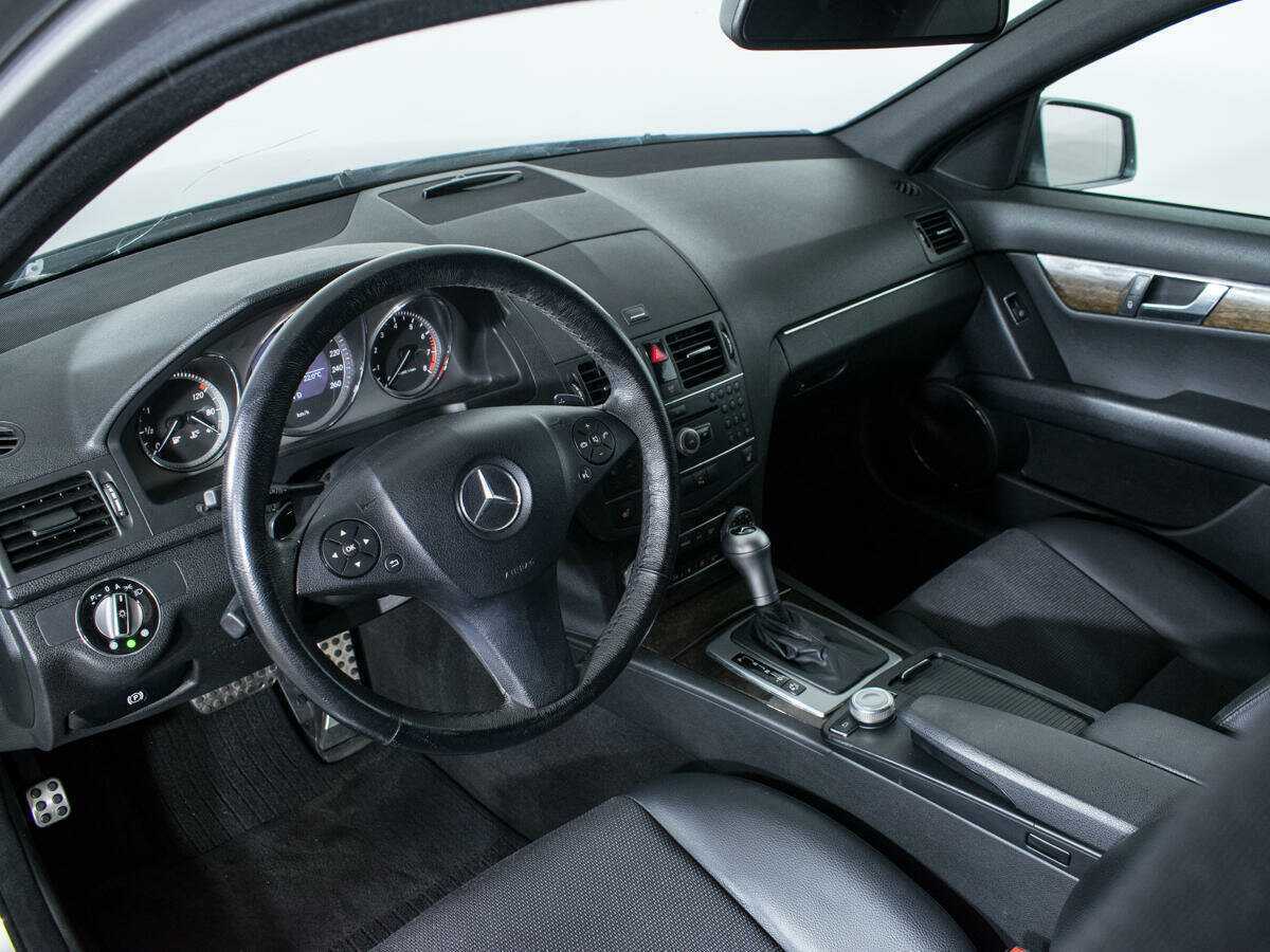 Mercedes-Benz C-Класс 2009 года с пробегом. Фото: #12