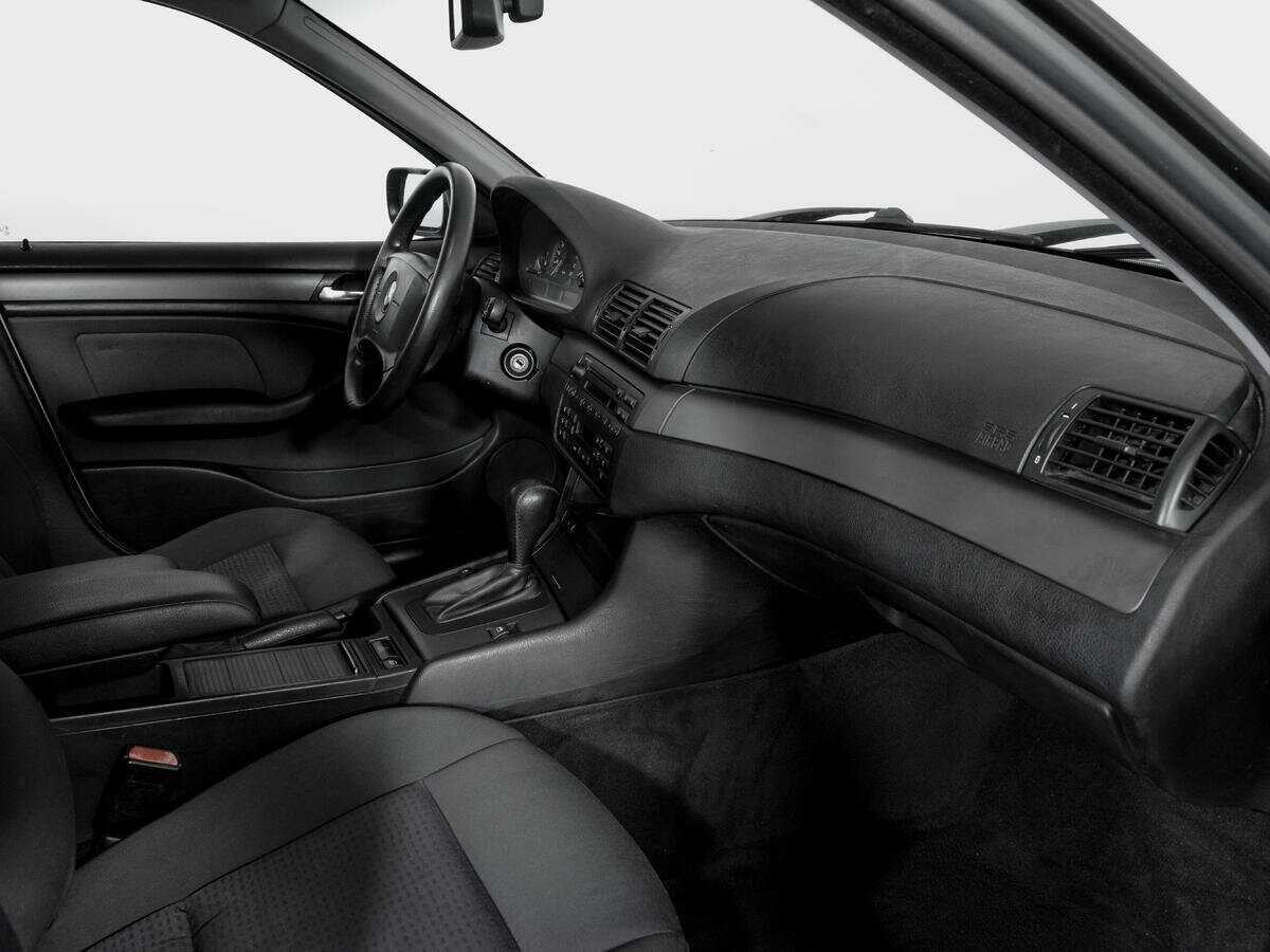 BMW 3 серии 2004 года с пробегом. Фото: #8