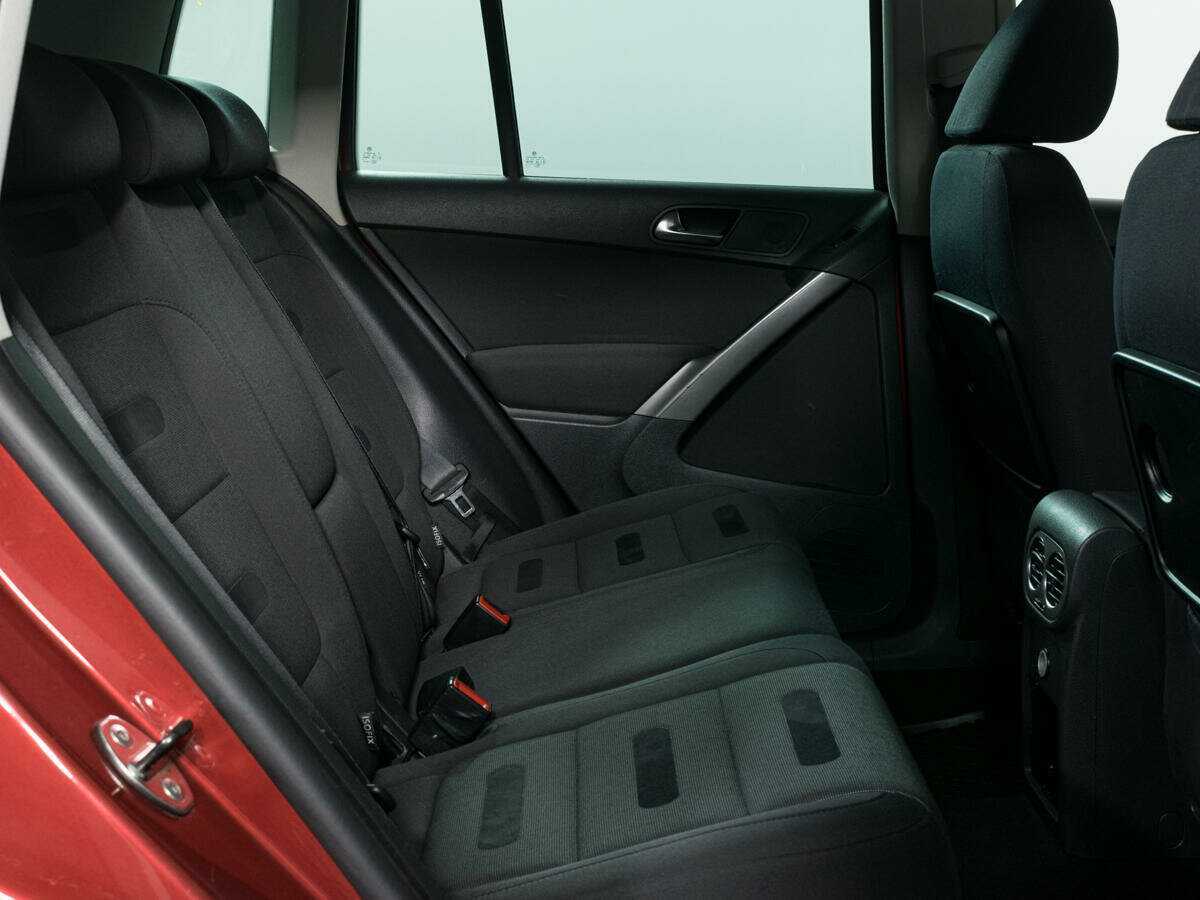 Volkswagen Tiguan 2009 года с пробегом. Фото: #9