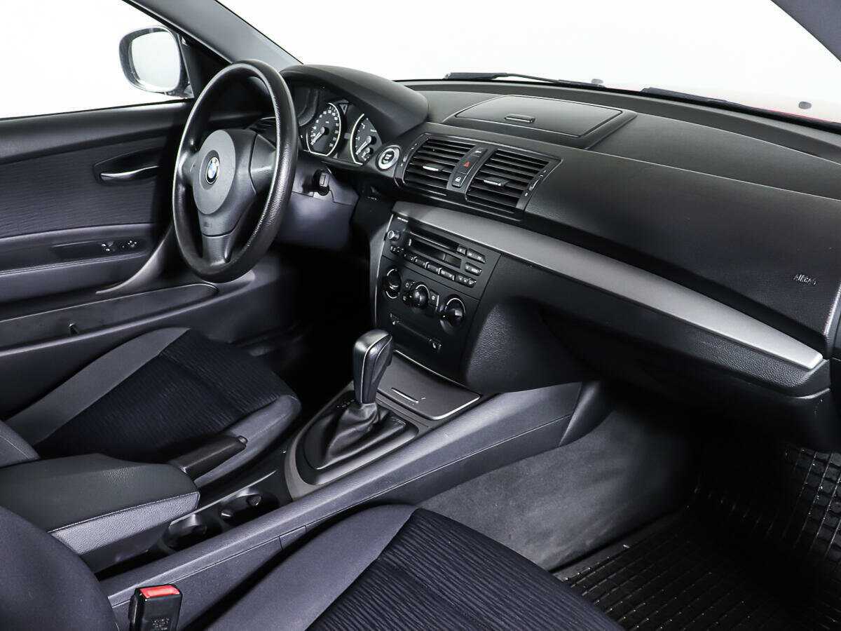 BMW 1 серии 2011 года с пробегом. Фото: #10