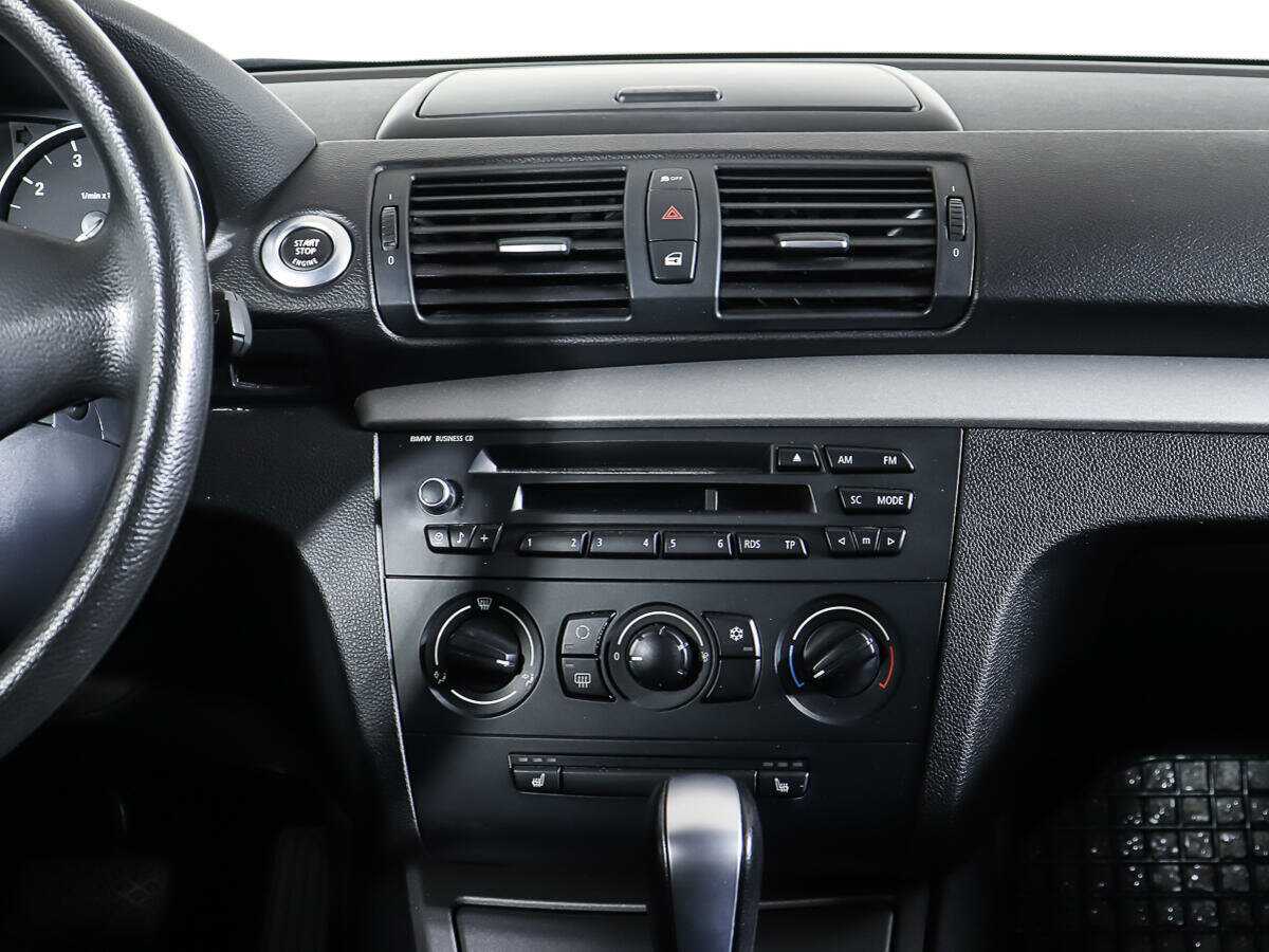 BMW 1 серии 2011 года с пробегом. Фото: #13