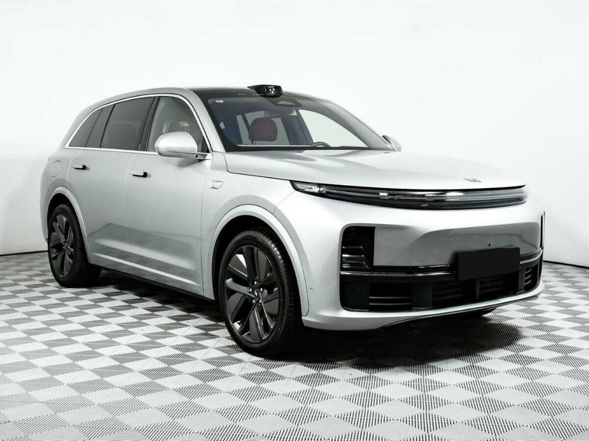 LiXiang L7 2024 года с пробегом. Фото: #2