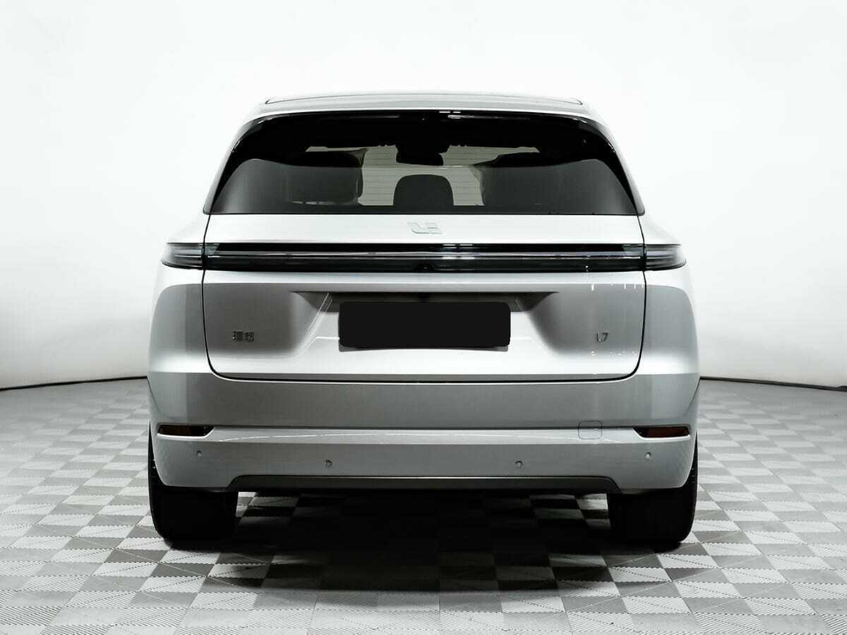 LiXiang L7 2024 года с пробегом. Фото: #4