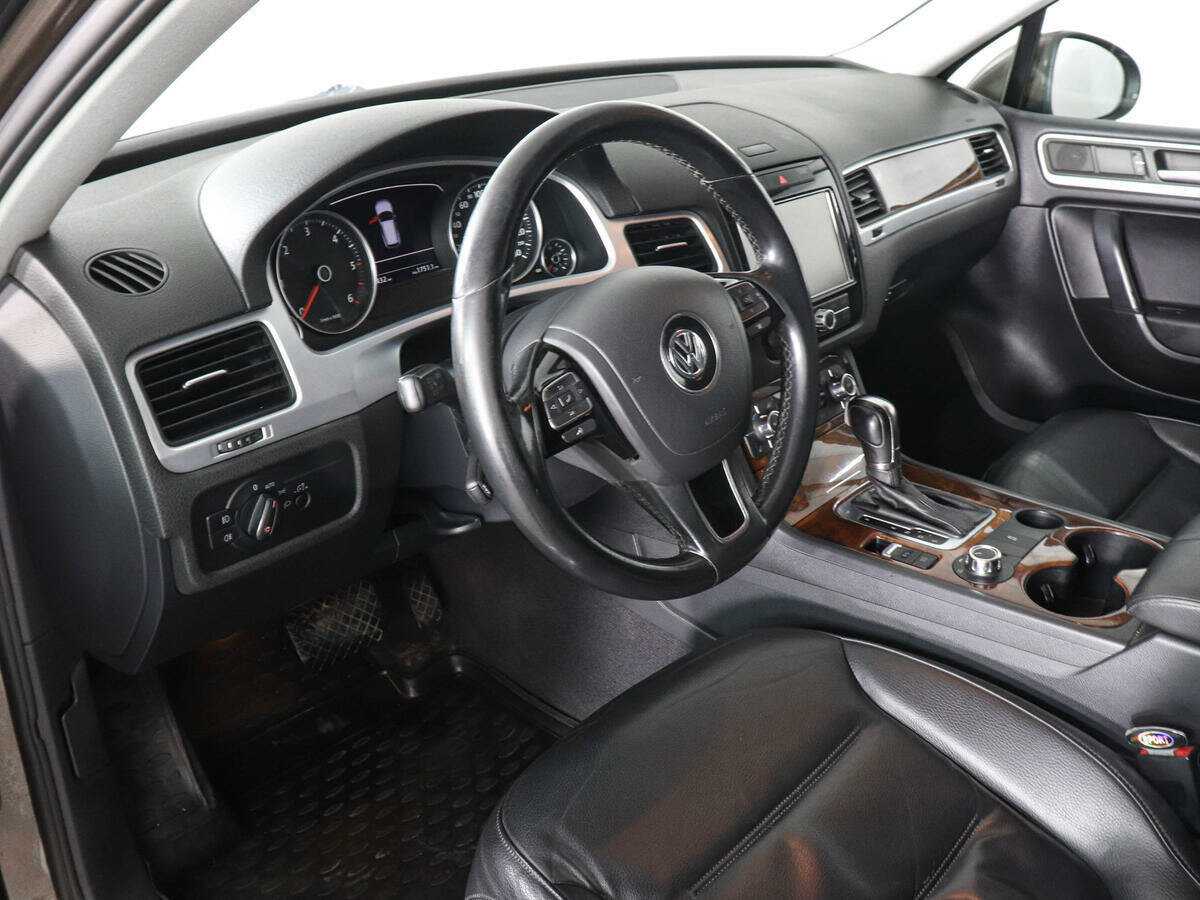 Volkswagen Touareg 2010 года с пробегом. Фото: #8