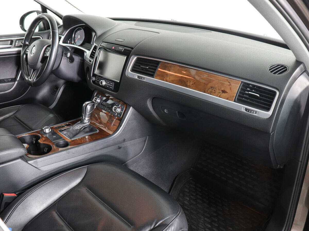 Volkswagen Touareg 2010 года с пробегом. Фото: #9