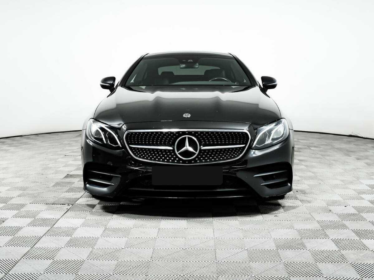 Mercedes-Benz E-Класс 2018 года с пробегом. Фото: #1