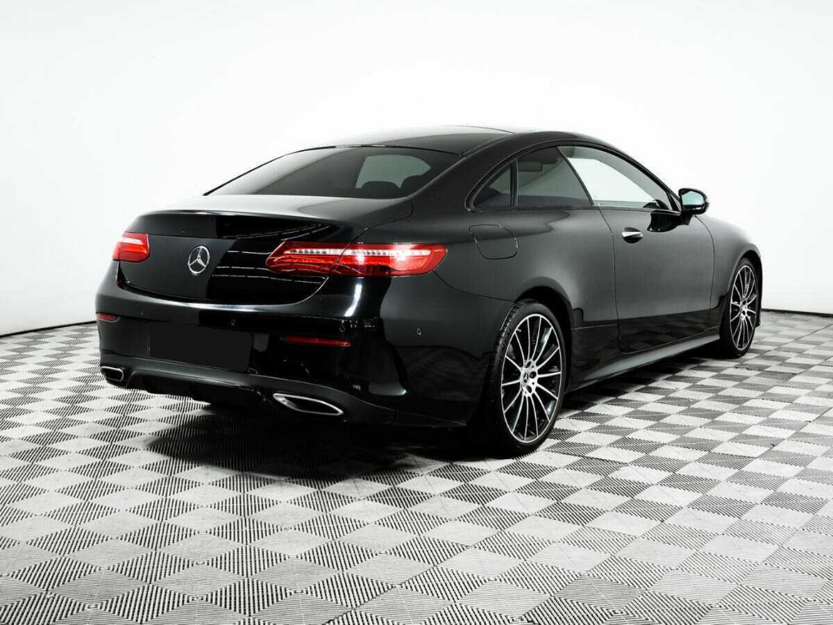 Mercedes-Benz E-Класс 2018 года с пробегом. Фото: #3