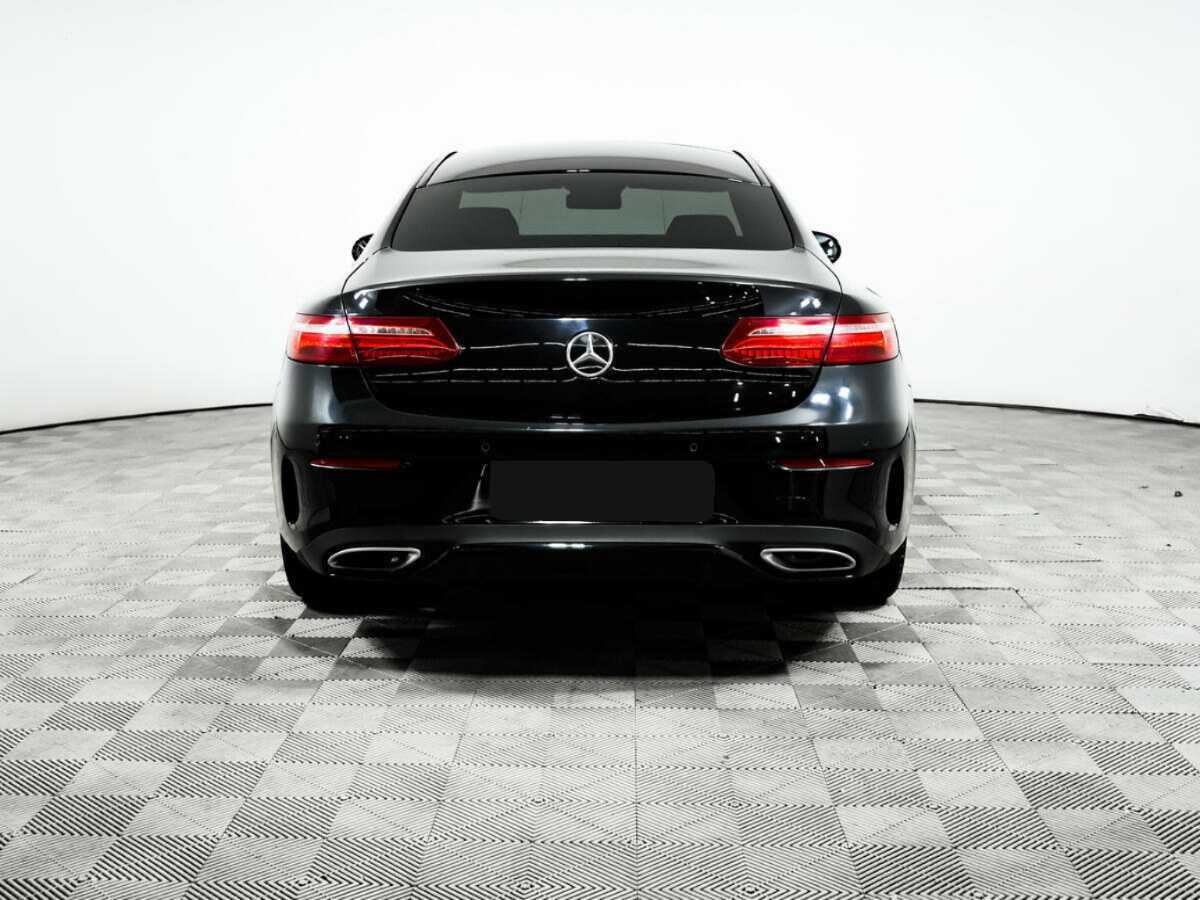 Mercedes-Benz E-Класс 2018 года с пробегом. Фото: #4