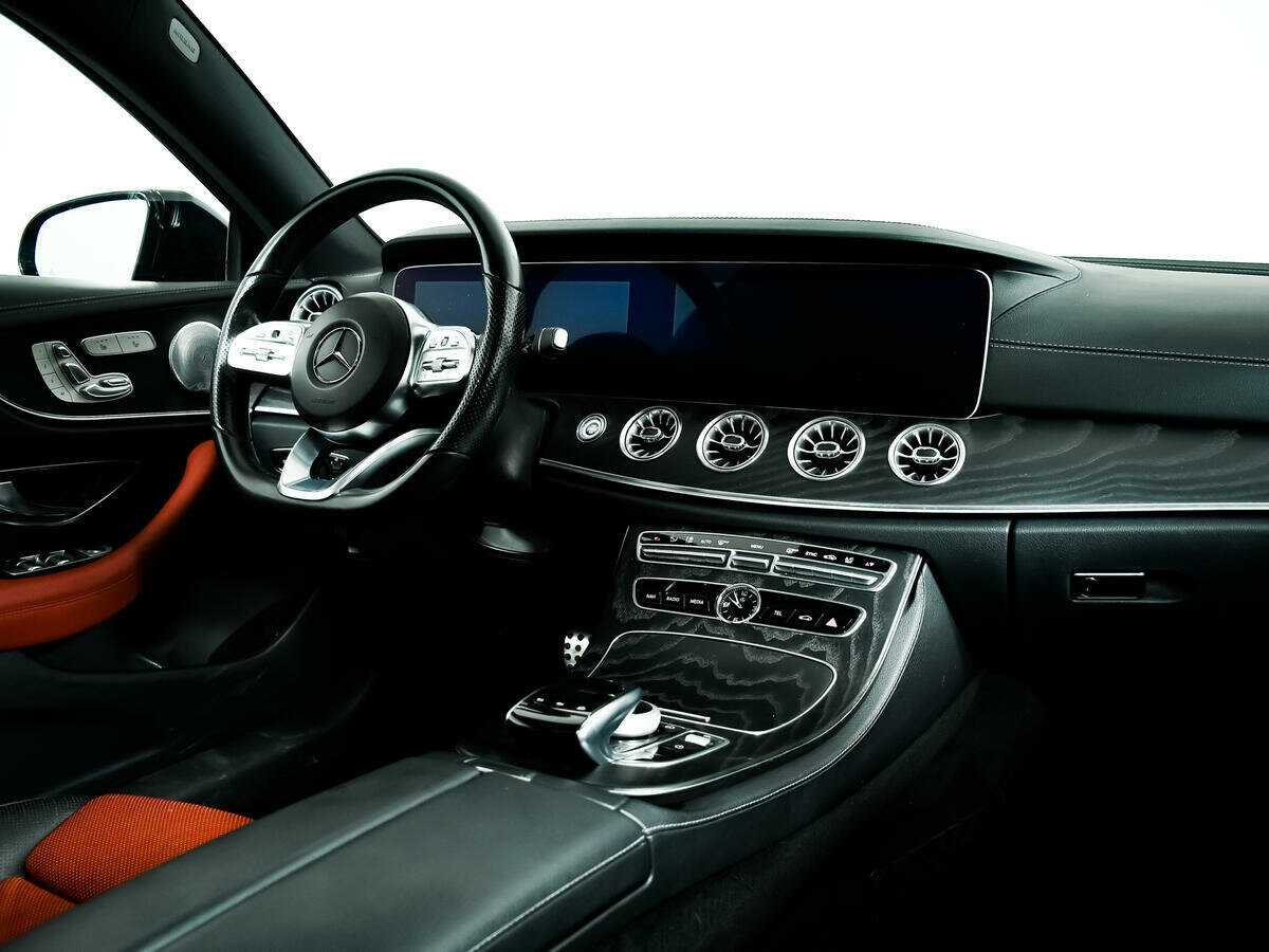 Mercedes-Benz E-Класс 2018 года с пробегом. Фото: #6