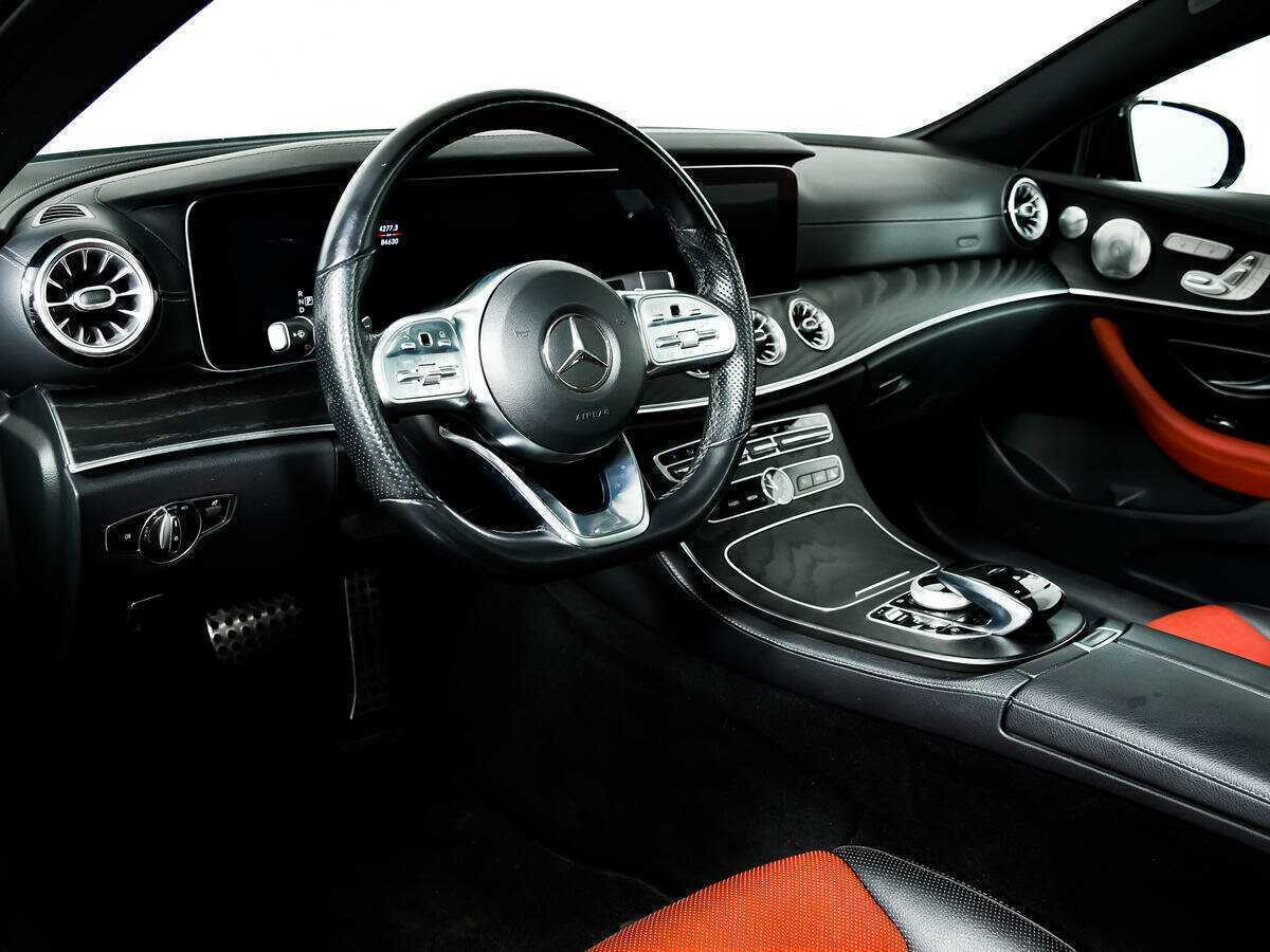 Mercedes-Benz E-Класс 2018 года с пробегом. Фото: #10