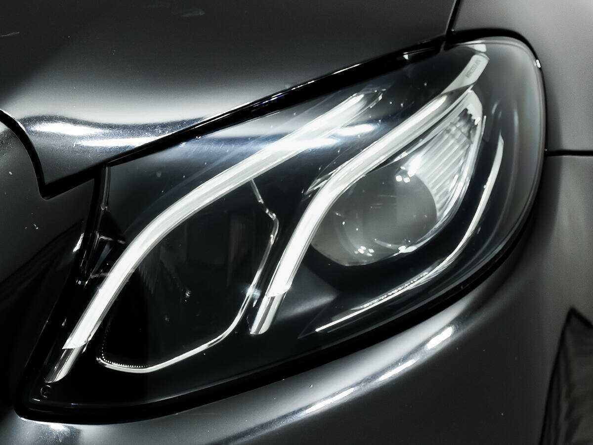 Mercedes-Benz E-Класс 2018 года с пробегом. Фото: #12