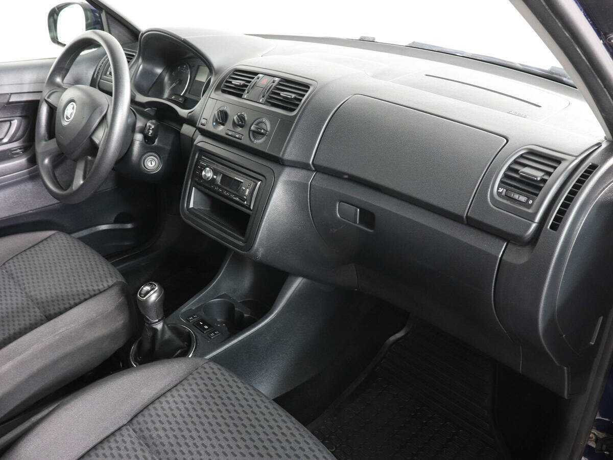 Б/У Шкода Фабия 2013 года. Фото: #5