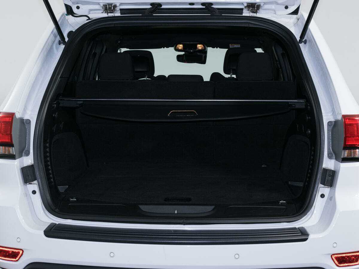 Jeep Grand Cherokee 2018 года с пробегом. Фото: #8