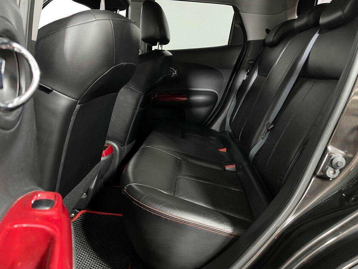 Nissan Juke 2011 года с пробегом. Фото: #9