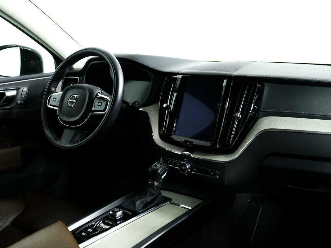 Volvo XC60 2019 года с пробегом. Фото: #6