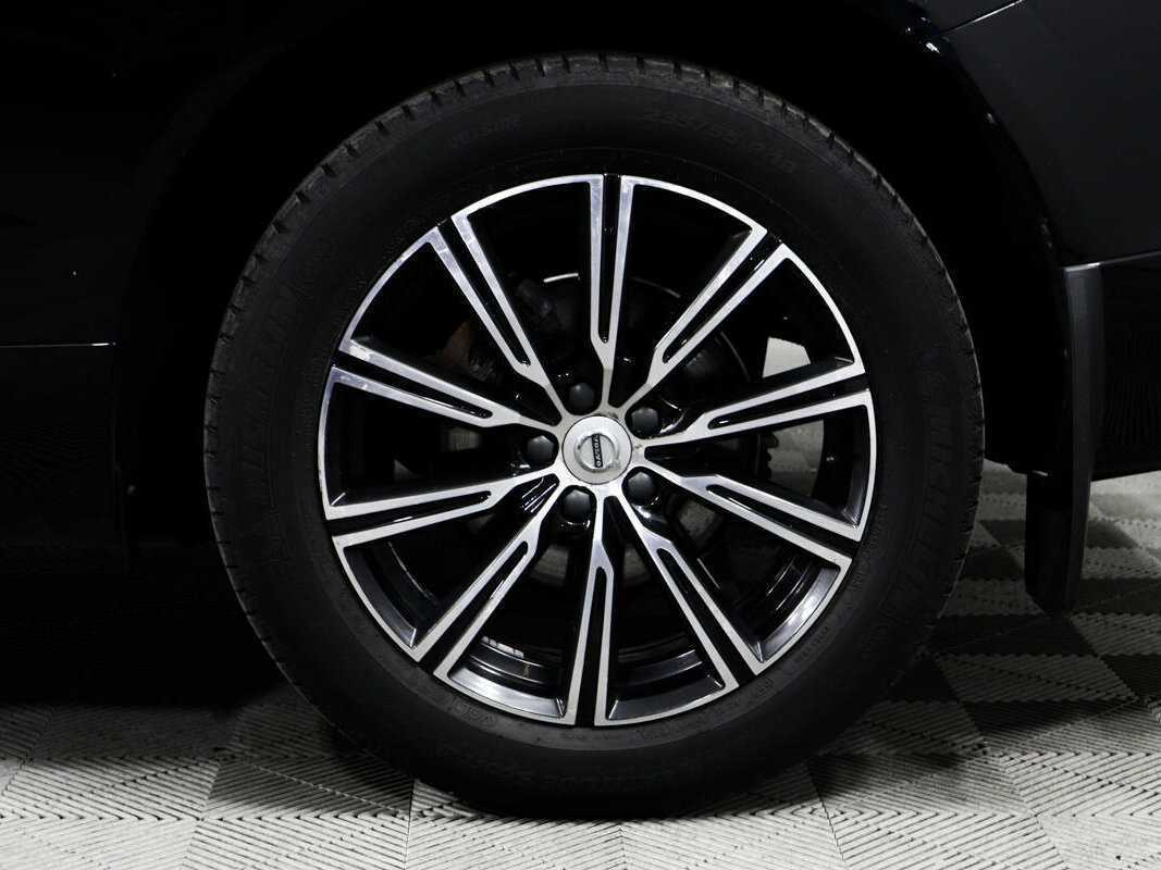 Volvo XC60 2019 года с пробегом. Фото: #11