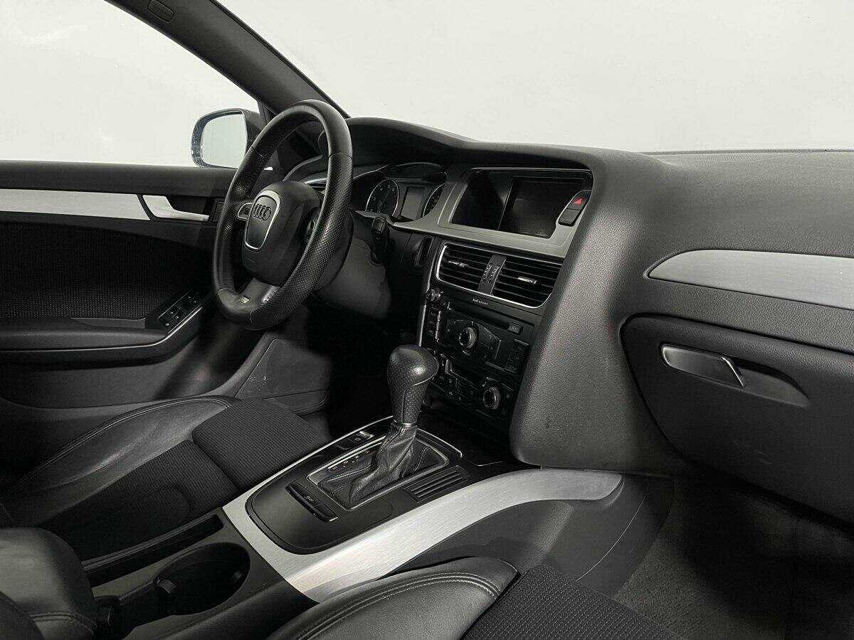 Audi A4 2011 года с пробегом. Фото: #6