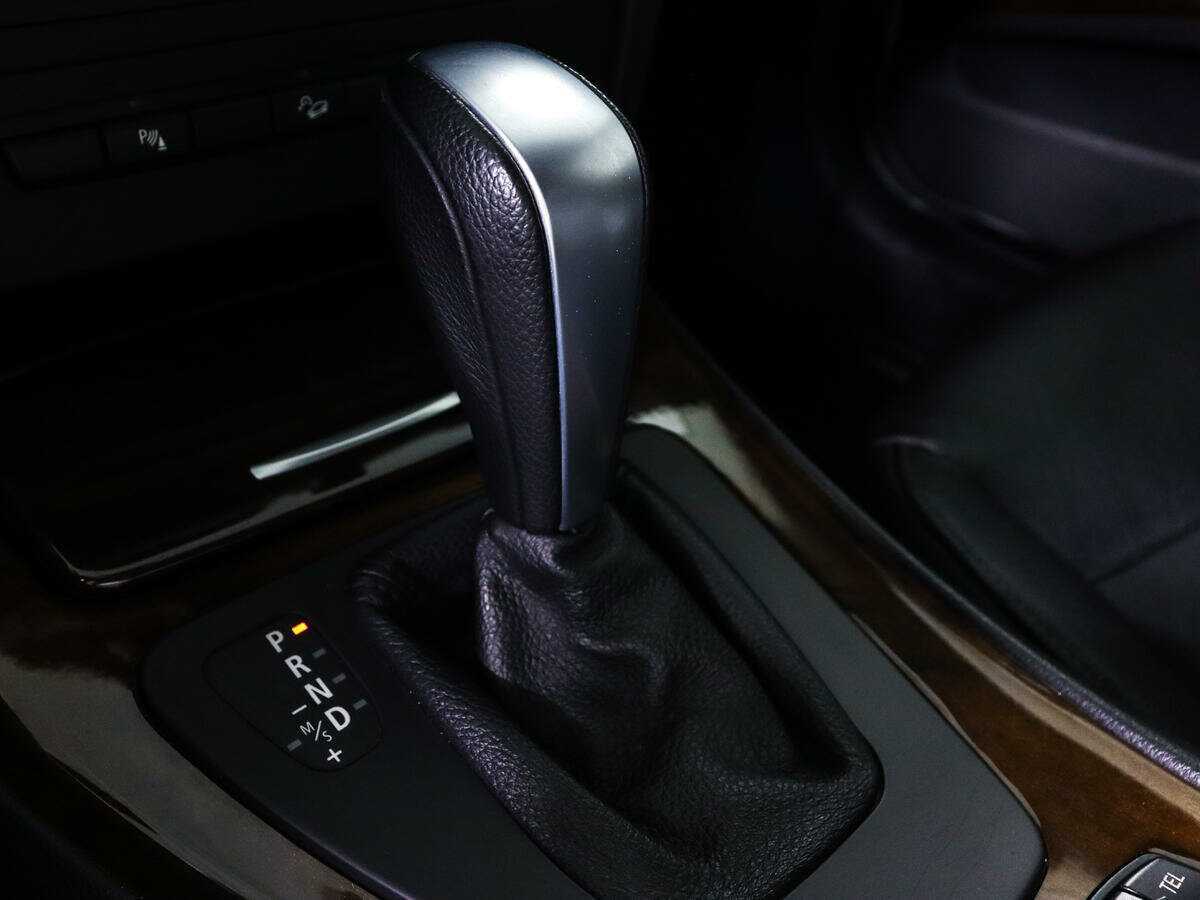 BMW 3 серии 2011 года с пробегом. Фото: #18