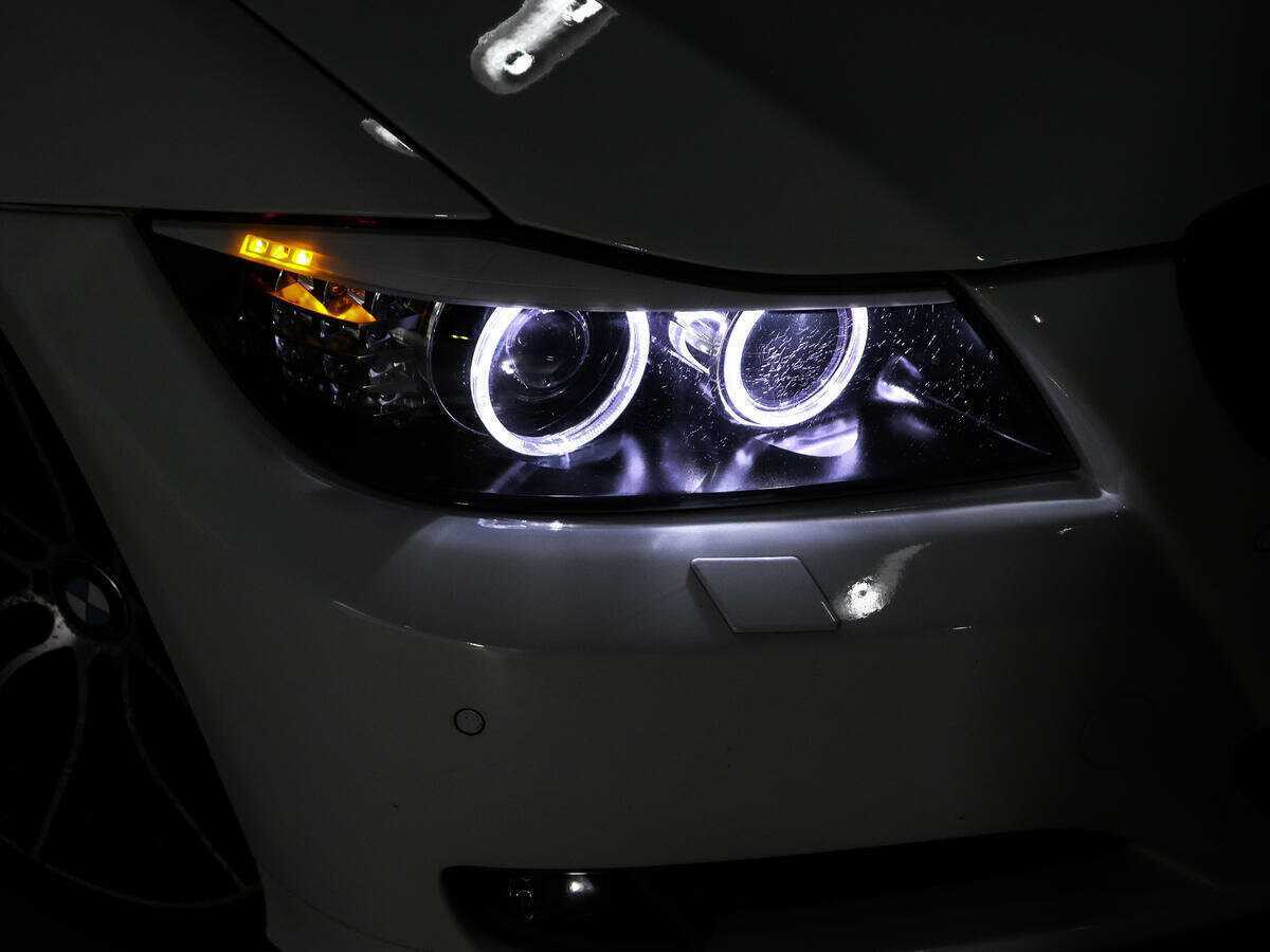 BMW 3 серии 2011 года с пробегом. Фото: #25