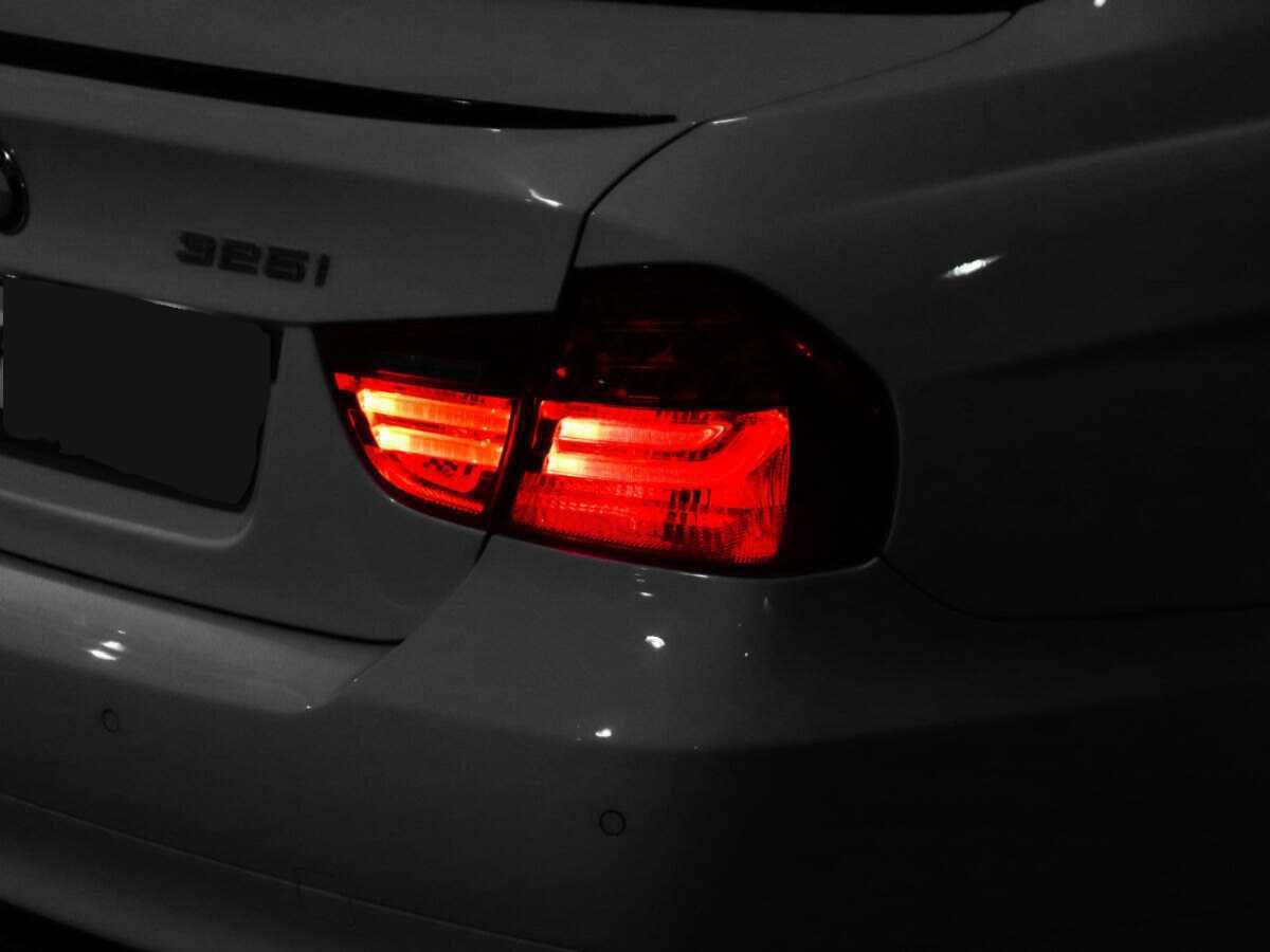 BMW 3 серии 2011 года с пробегом. Фото: #26