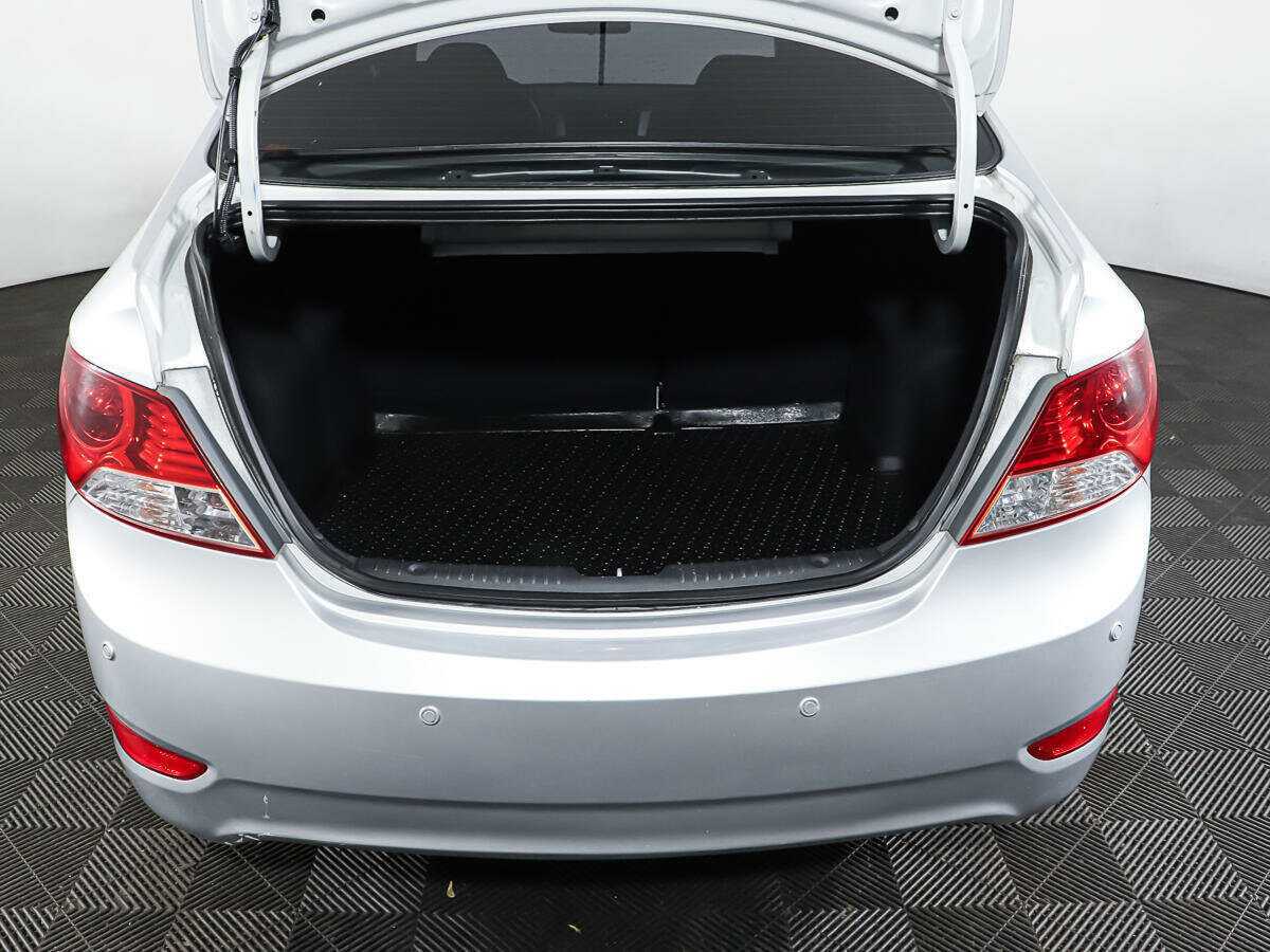 Hyundai Solaris 2011 года с пробегом. Фото: #9