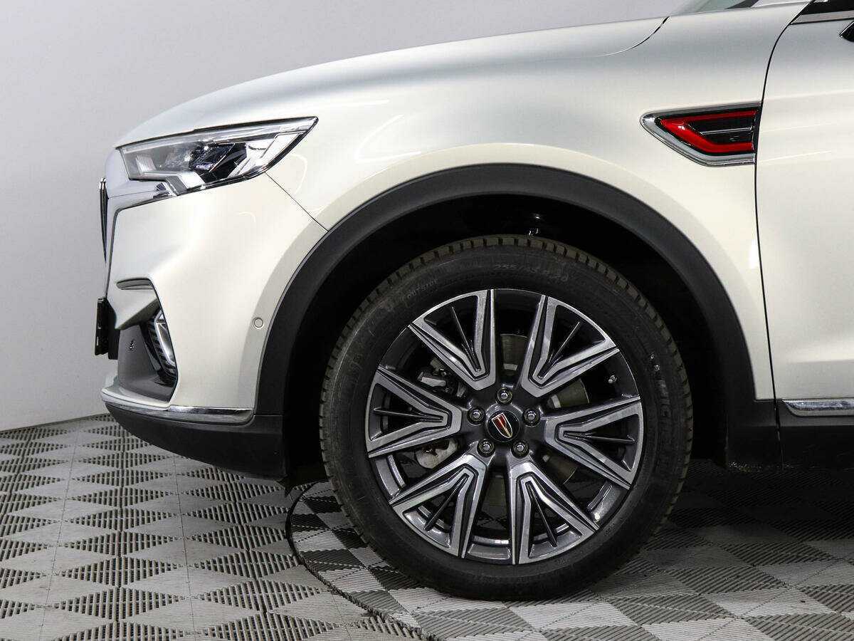 Hongqi HS5 2023 года с пробегом. Фото: #9