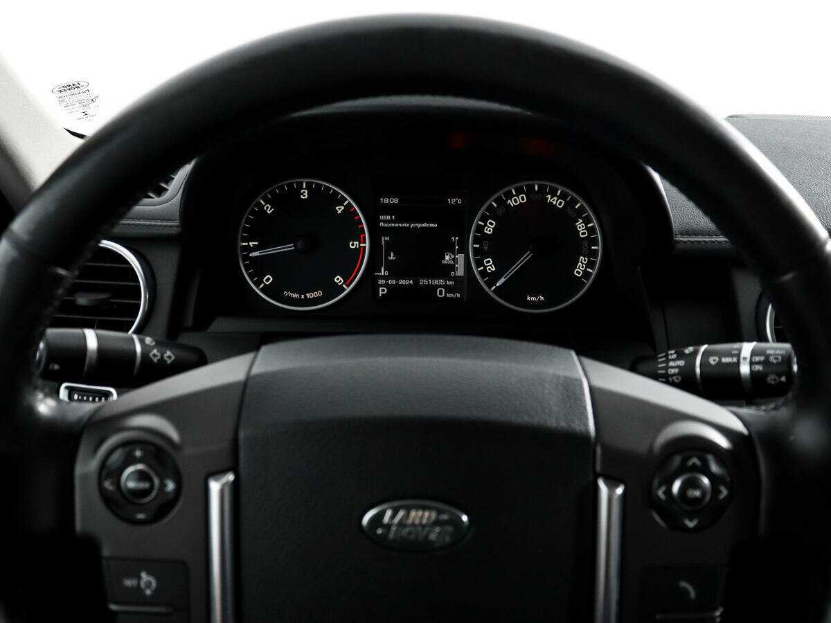 Land Rover Discovery 2011 года с пробегом. Фото: #17