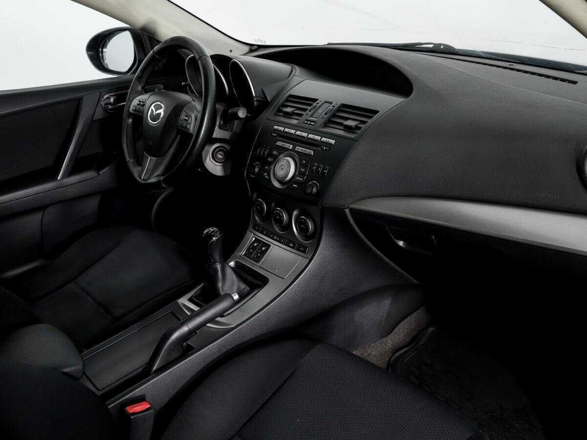 Mazda 3 2010 года с пробегом. Фото: #9