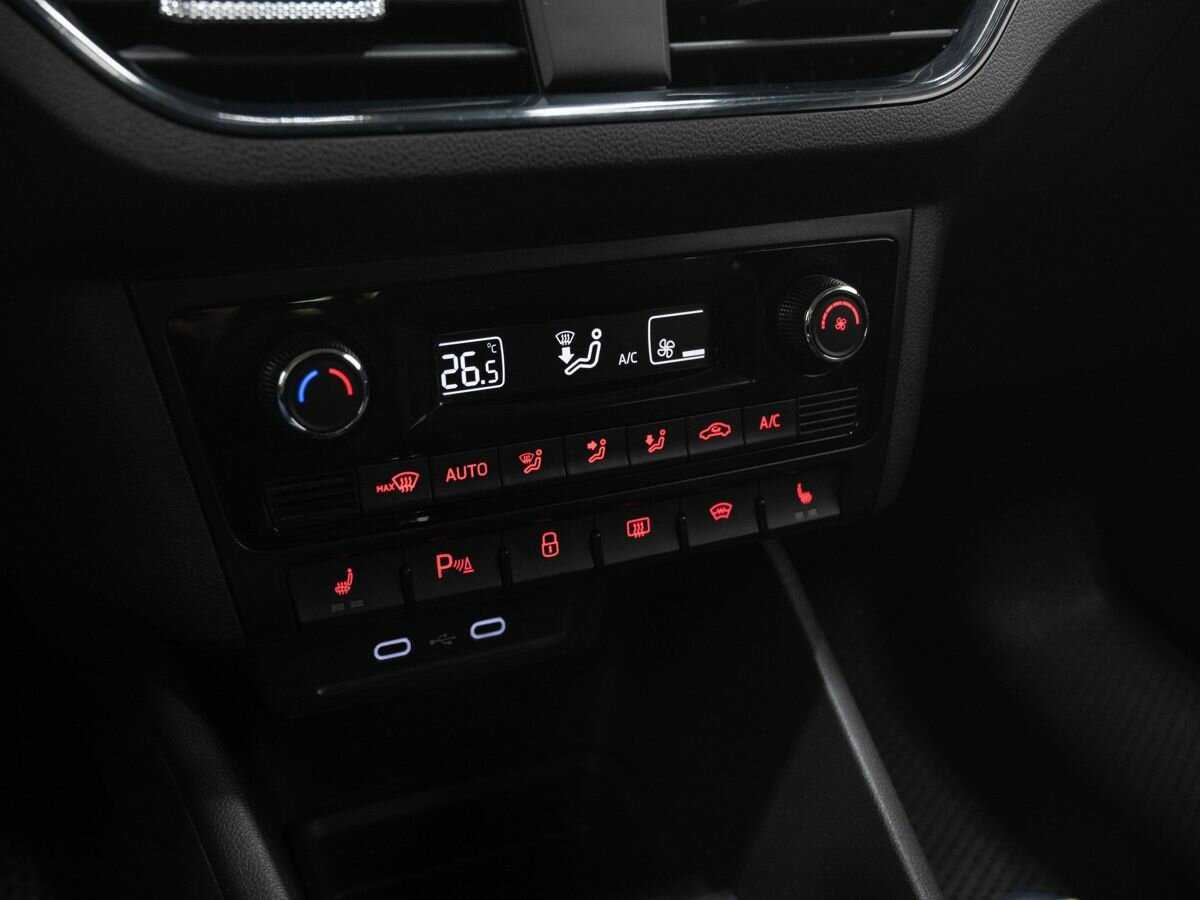 Б/У Фольксваген Поло 2021 года. Фото: #18