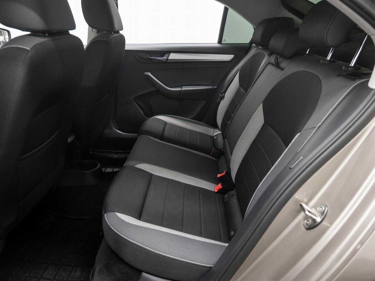 Б/У Шкода Рапид 2019 года. Фото: #12