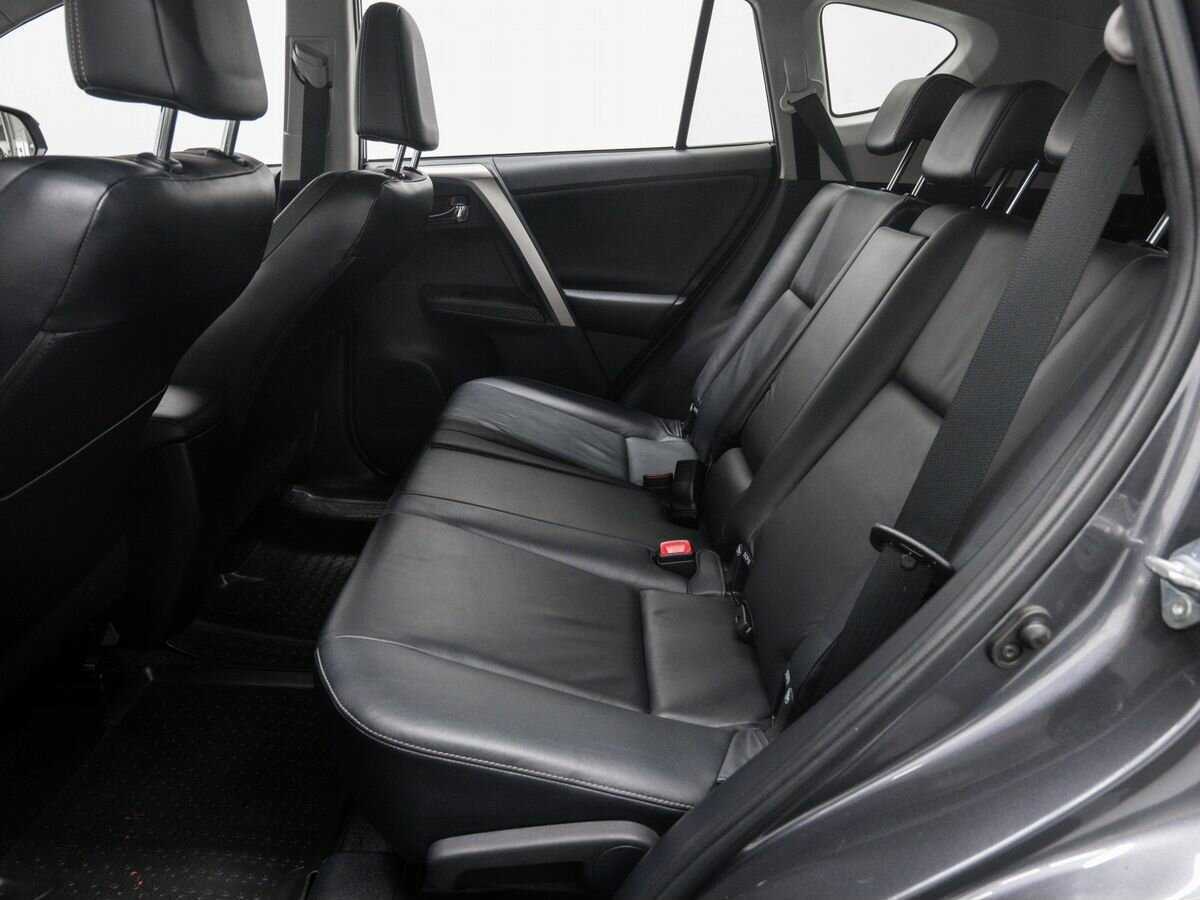 Toyota RAV4 2013 года с пробегом. Фото: #12