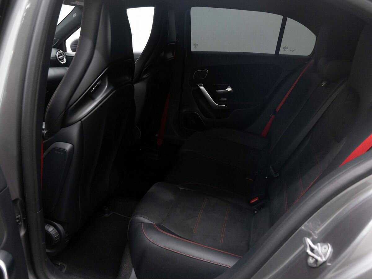 Mercedes-Benz A-Класс AMG 2020 года с пробегом. Фото: #10