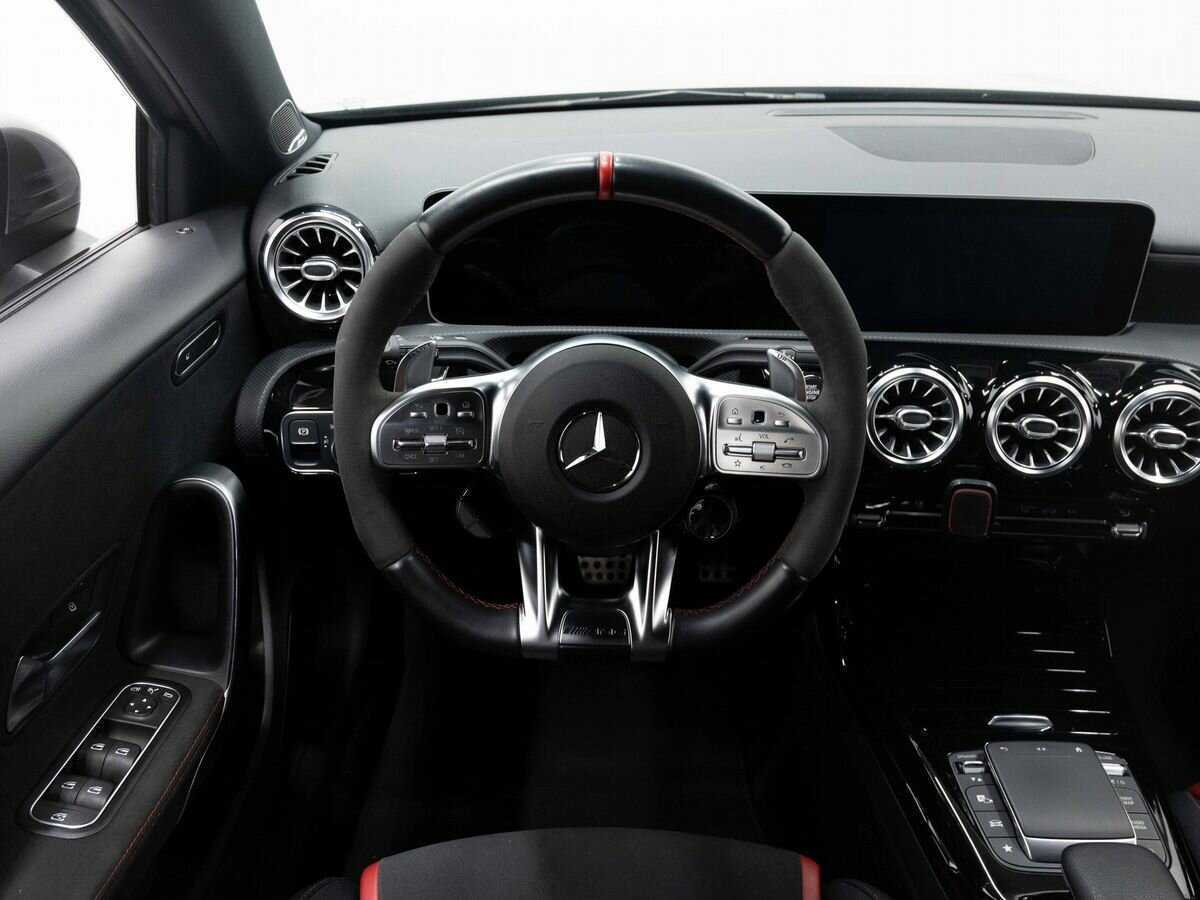 Mercedes-Benz A-Класс AMG 2020 года с пробегом. Фото: #15