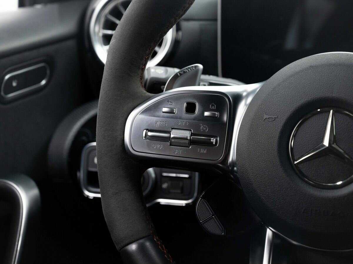 Mercedes-Benz A-Класс AMG 2020 года с пробегом. Фото: #16