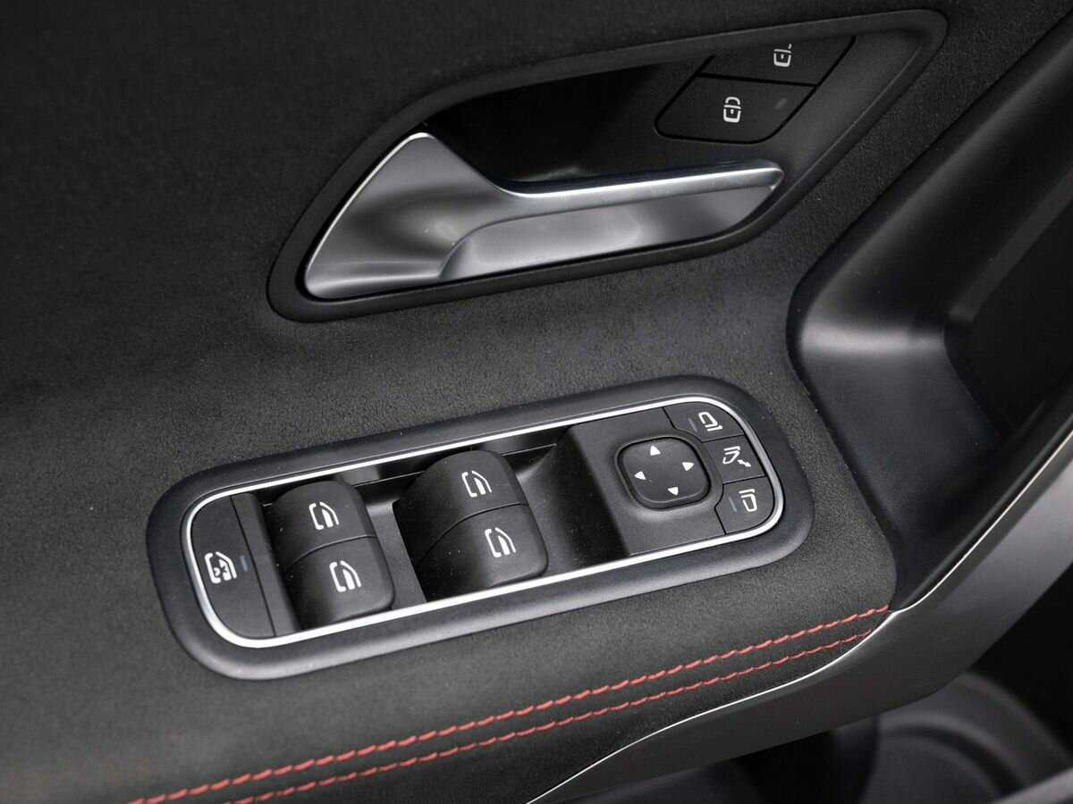 Mercedes-Benz A-Класс AMG 2020 года с пробегом. Фото: #26