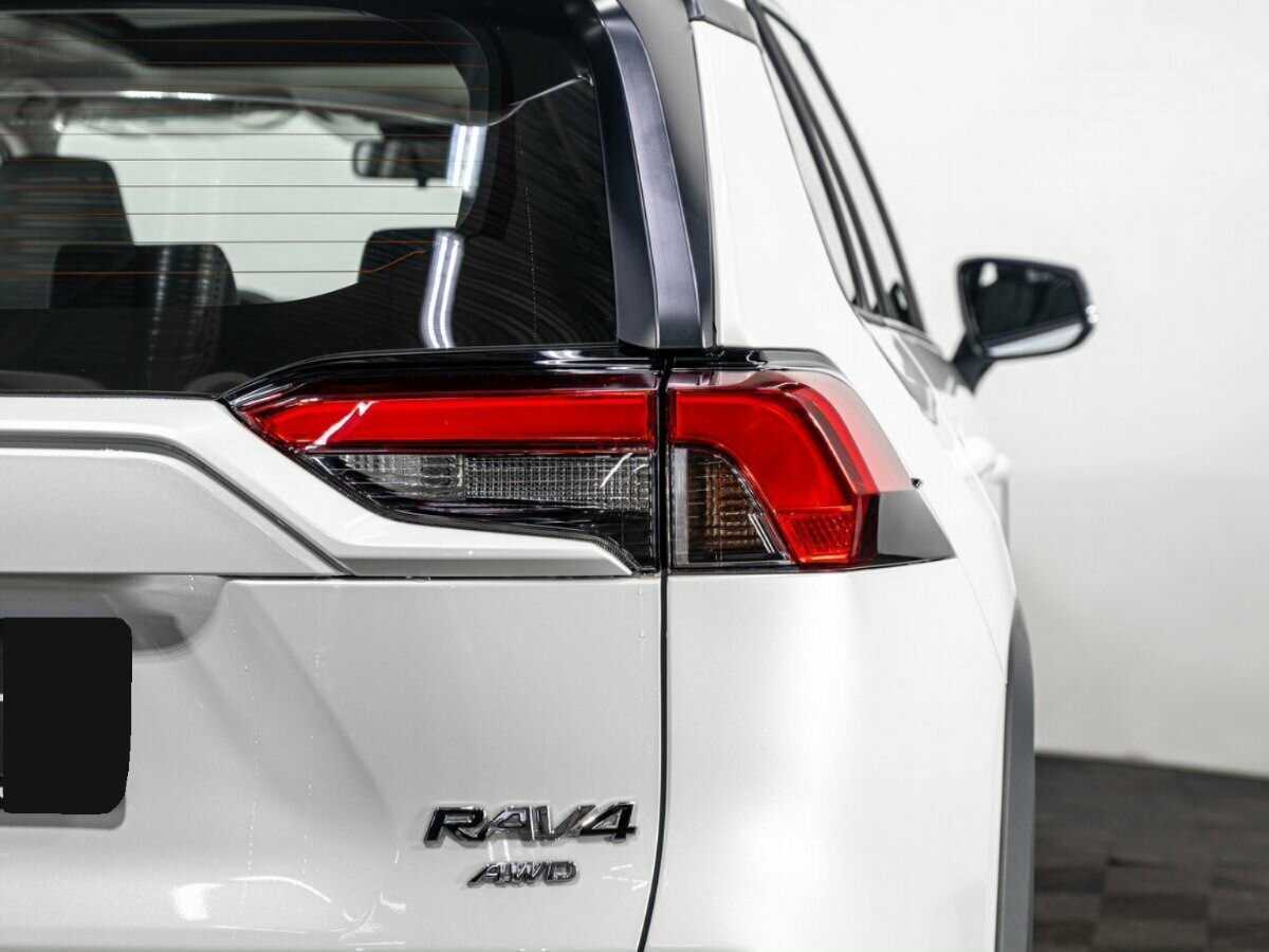 Toyota RAV4 2023 года с пробегом. Фото: #8