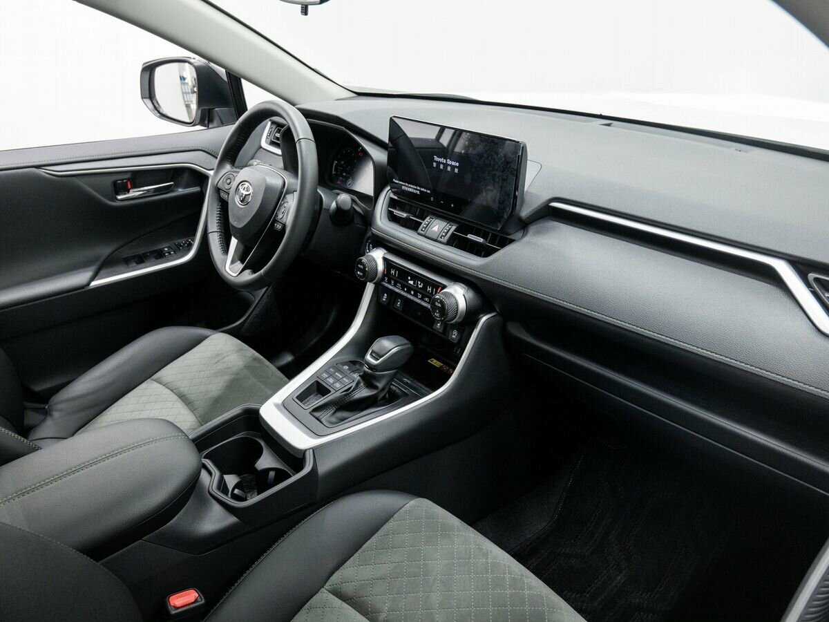 Toyota RAV4 2023 года с пробегом. Фото: #9