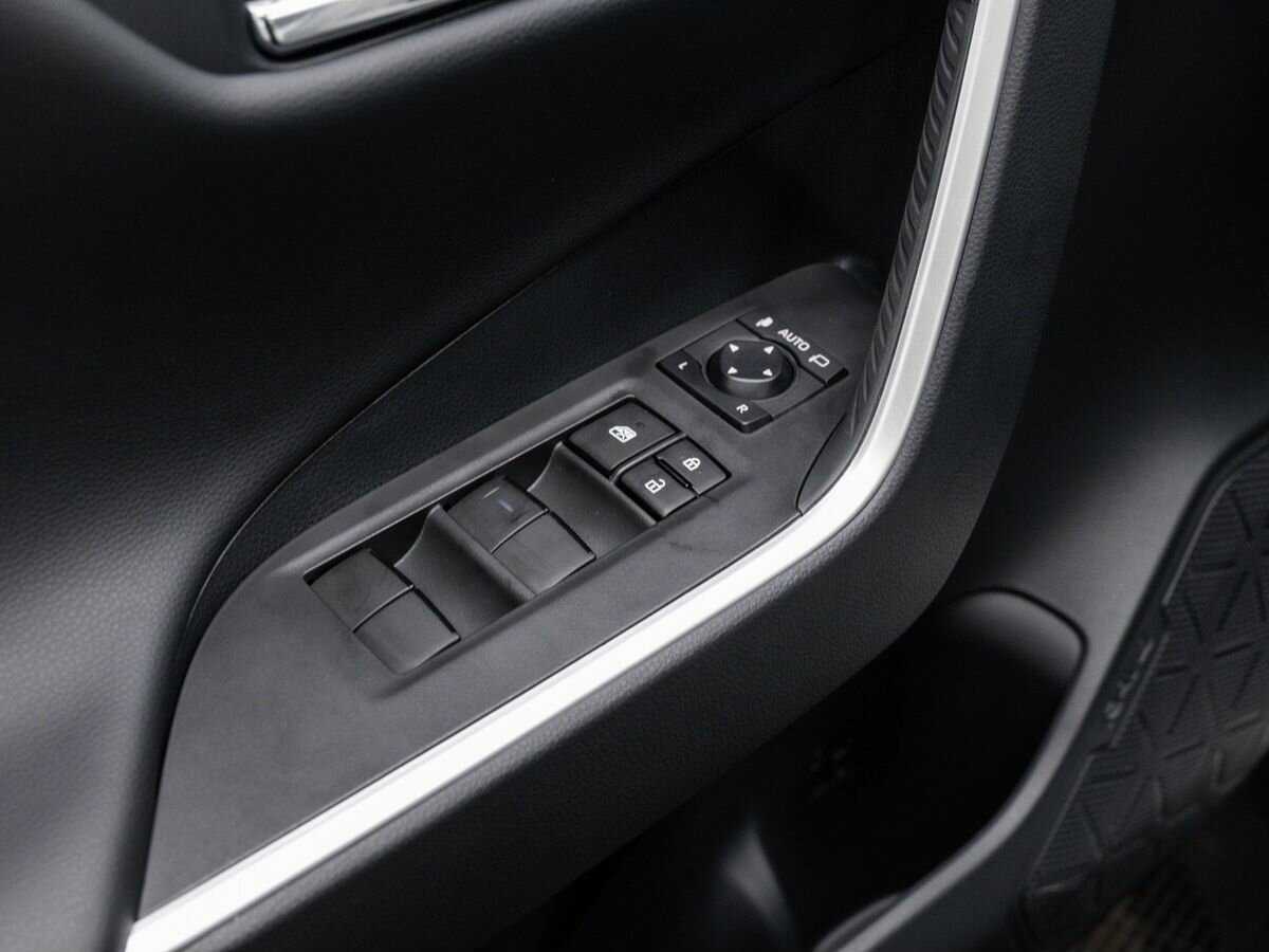 Toyota RAV4 2023 года с пробегом. Фото: #14