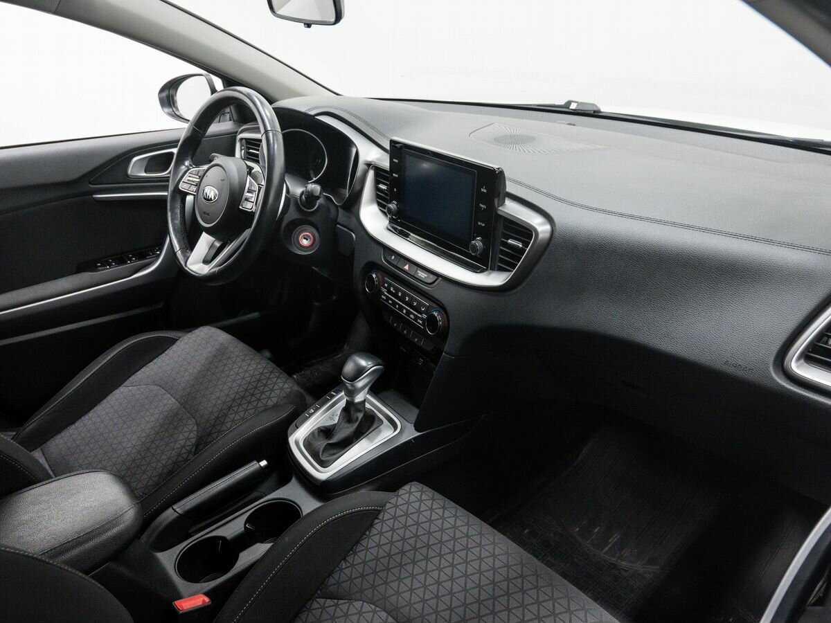 Kia Ceed 2020 года с пробегом. Фото: #8