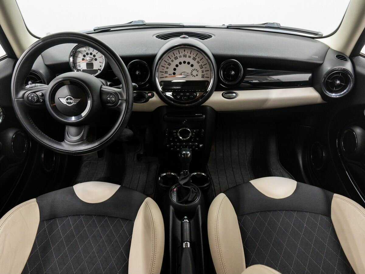 Mini Hatch 2012 года с пробегом. Фото: #9