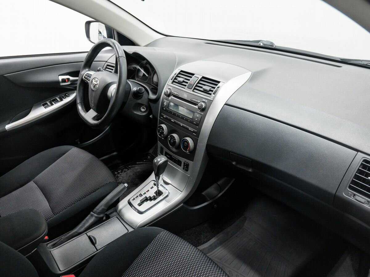 Toyota Corolla 2011 года с пробегом. Фото: #7