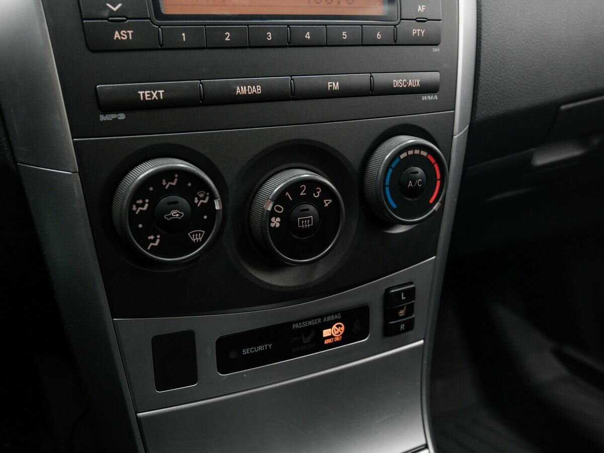 Toyota Corolla 2011 года с пробегом. Фото: #18