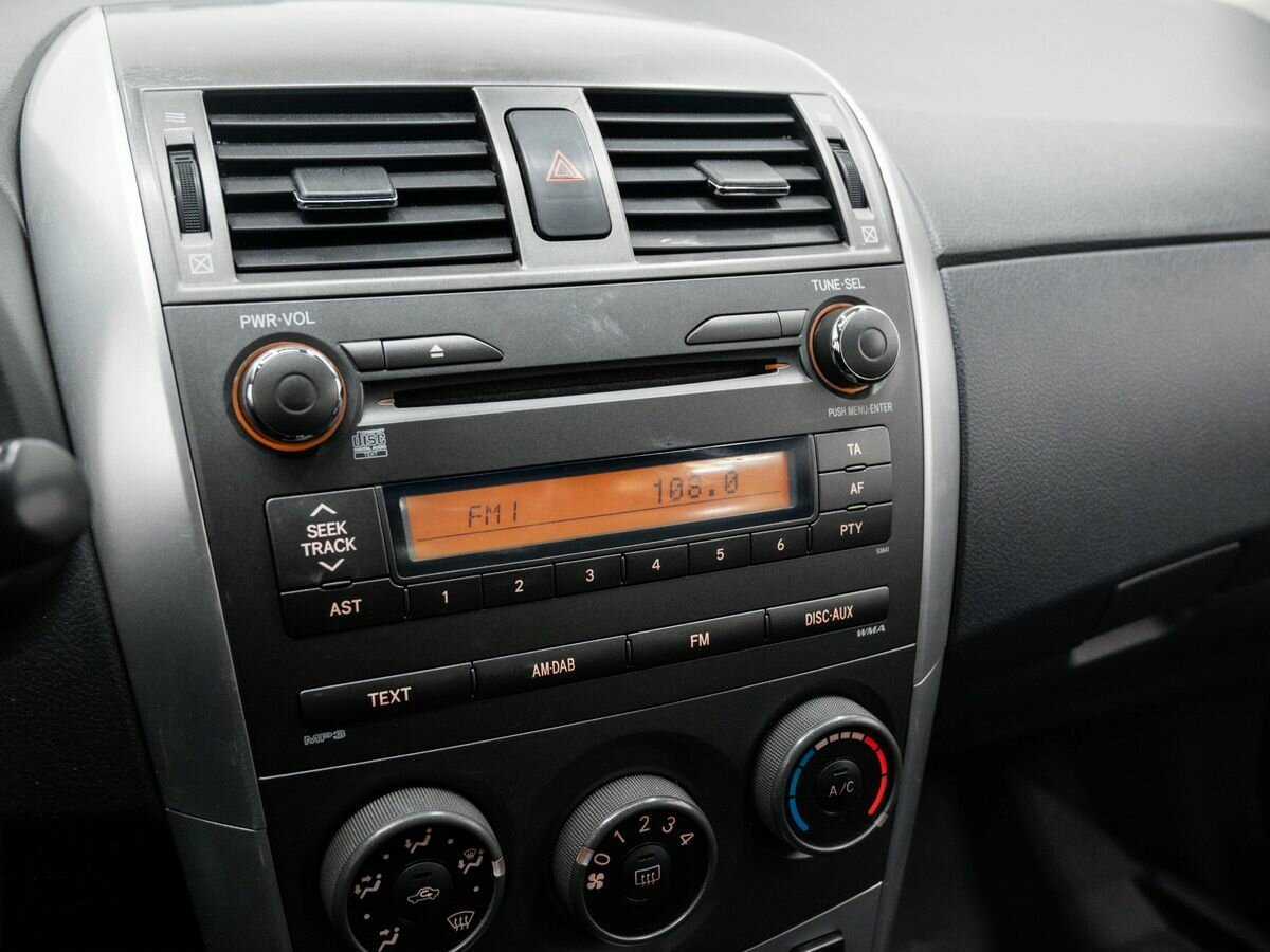 Toyota Corolla 2011 года с пробегом. Фото: #19