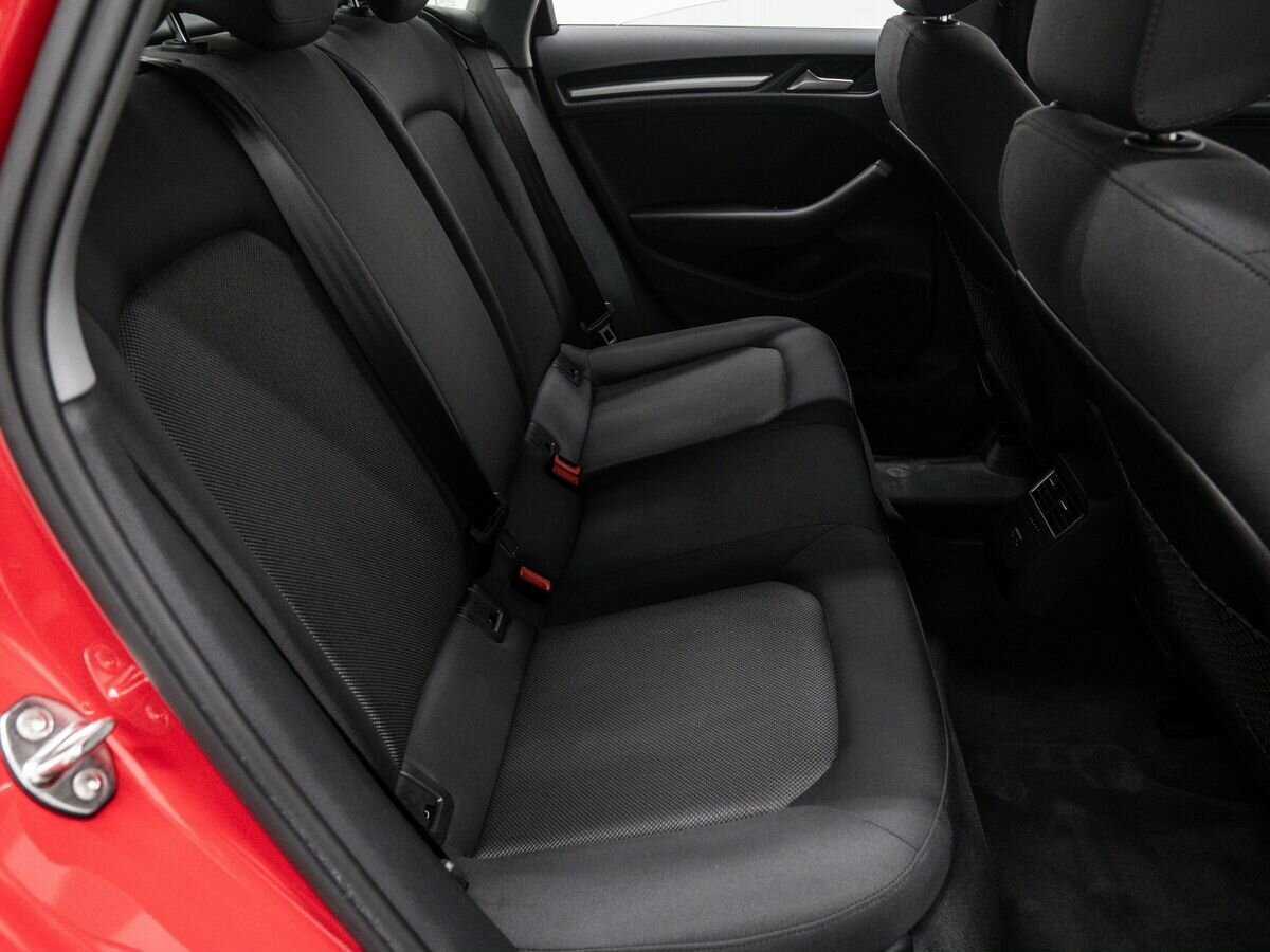 Audi A3 2020 года с пробегом. Фото: #9